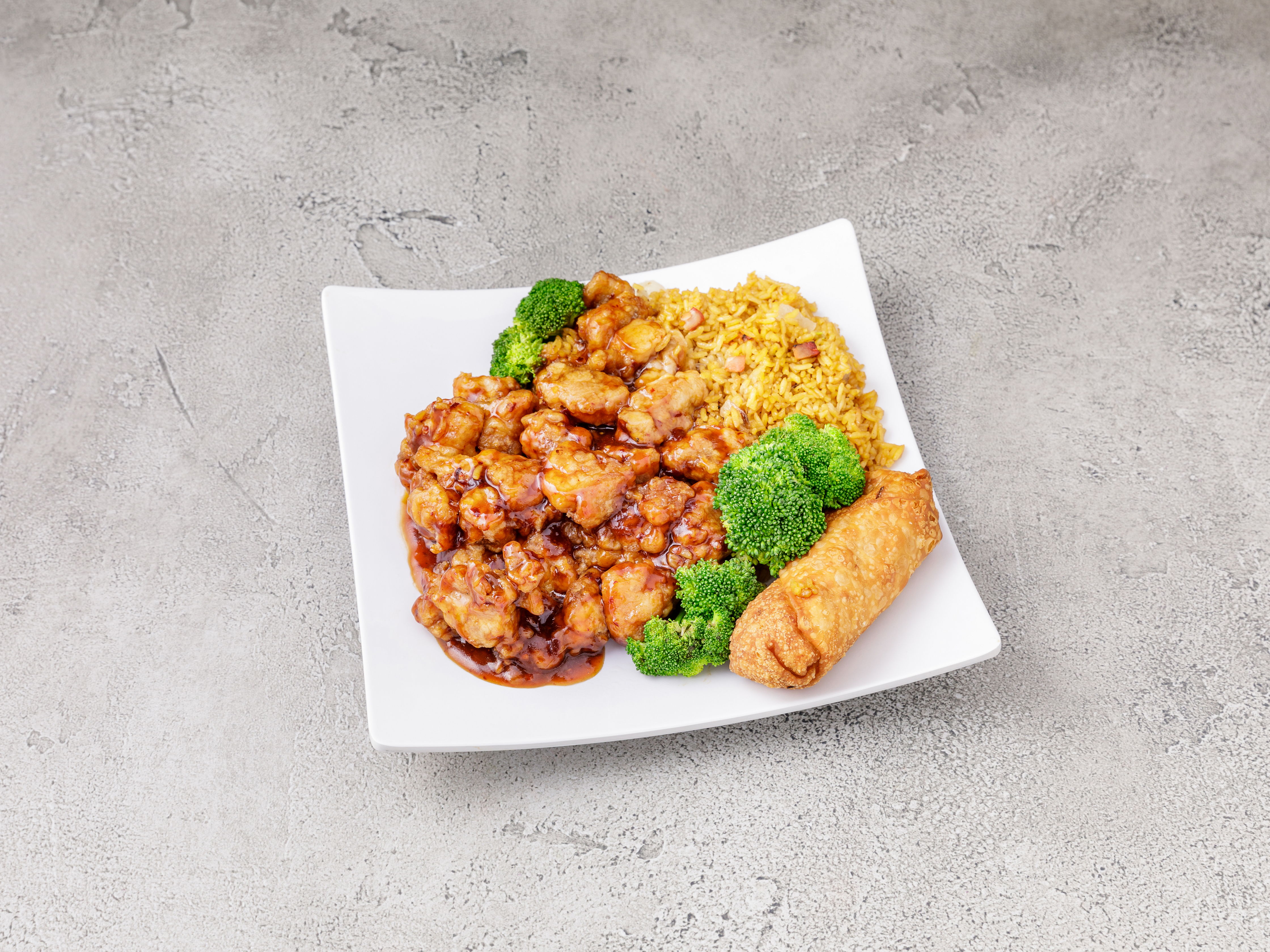 Order C18. General Tso's Chicken Combo food online from China Wok Ii store, Glen Burnie on bringmethat.com