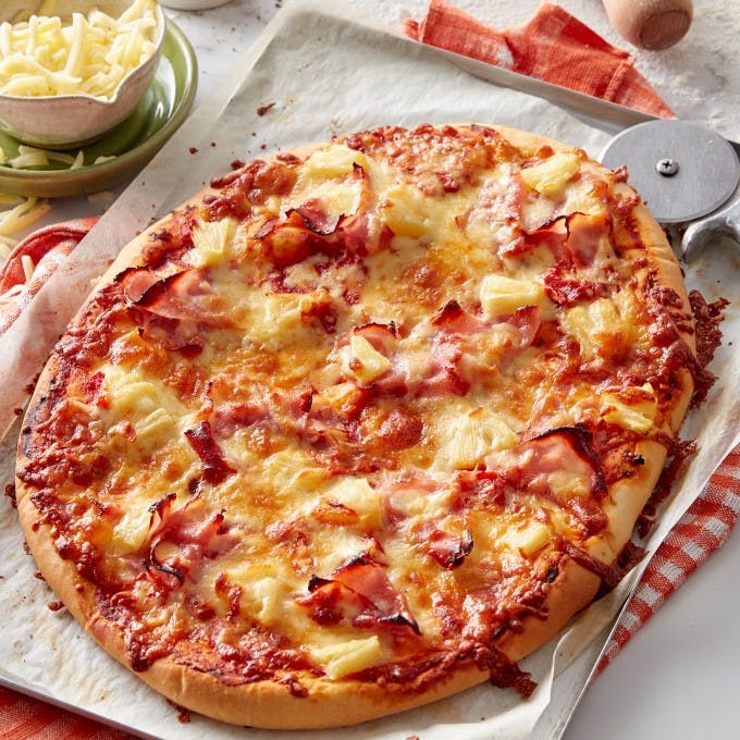 Order Thin Hawaiian Pizza - Small 10" (Serves 1-2) food online from Positanos store, Chicago on bringmethat.com