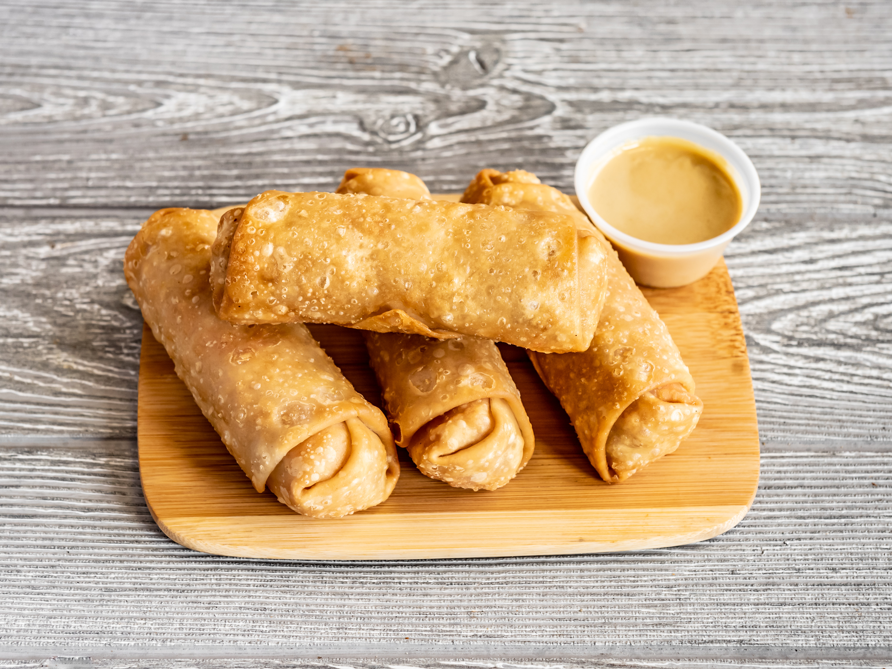 Order 1. Egg Roll food online from Hong Kong Kitchen store, Lansdowne on bringmethat.com