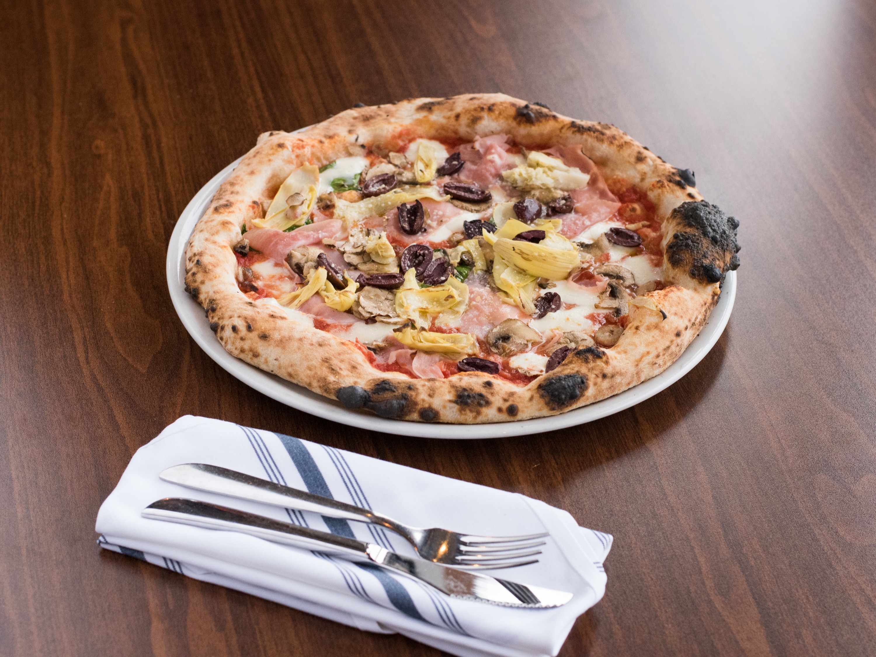 Order Capricciosa Pizza food online from Napoli Per Tutti store, Schaumburg on bringmethat.com