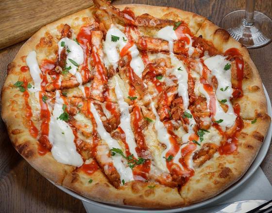 Order Buffalo Chicken Pizza food online from Whippany Pizza Restaurant & Catering store, Morris County on bringmethat.com
