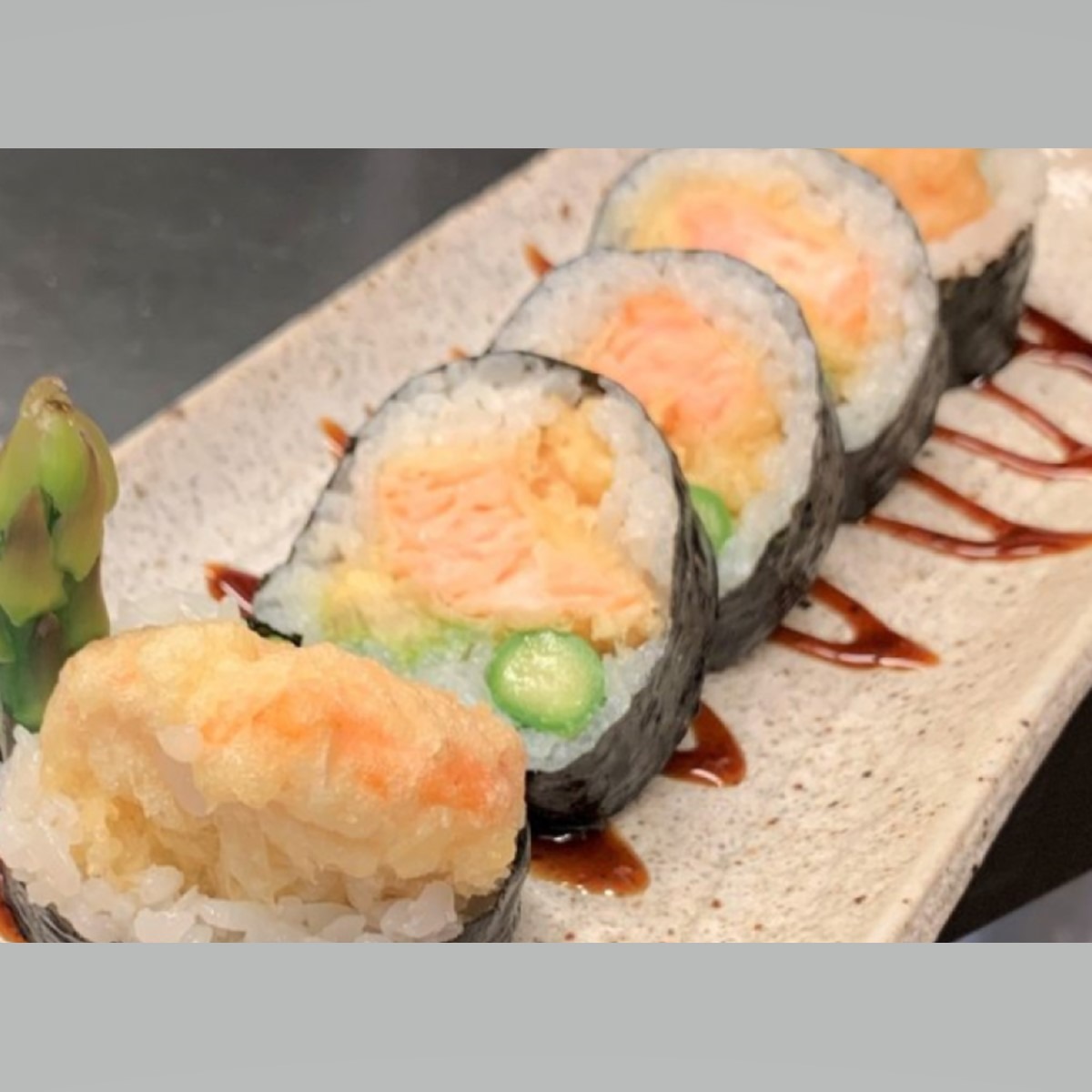 Order Salmon Tempura Roll food online from Noshi Sushi store, Los Angeles on bringmethat.com