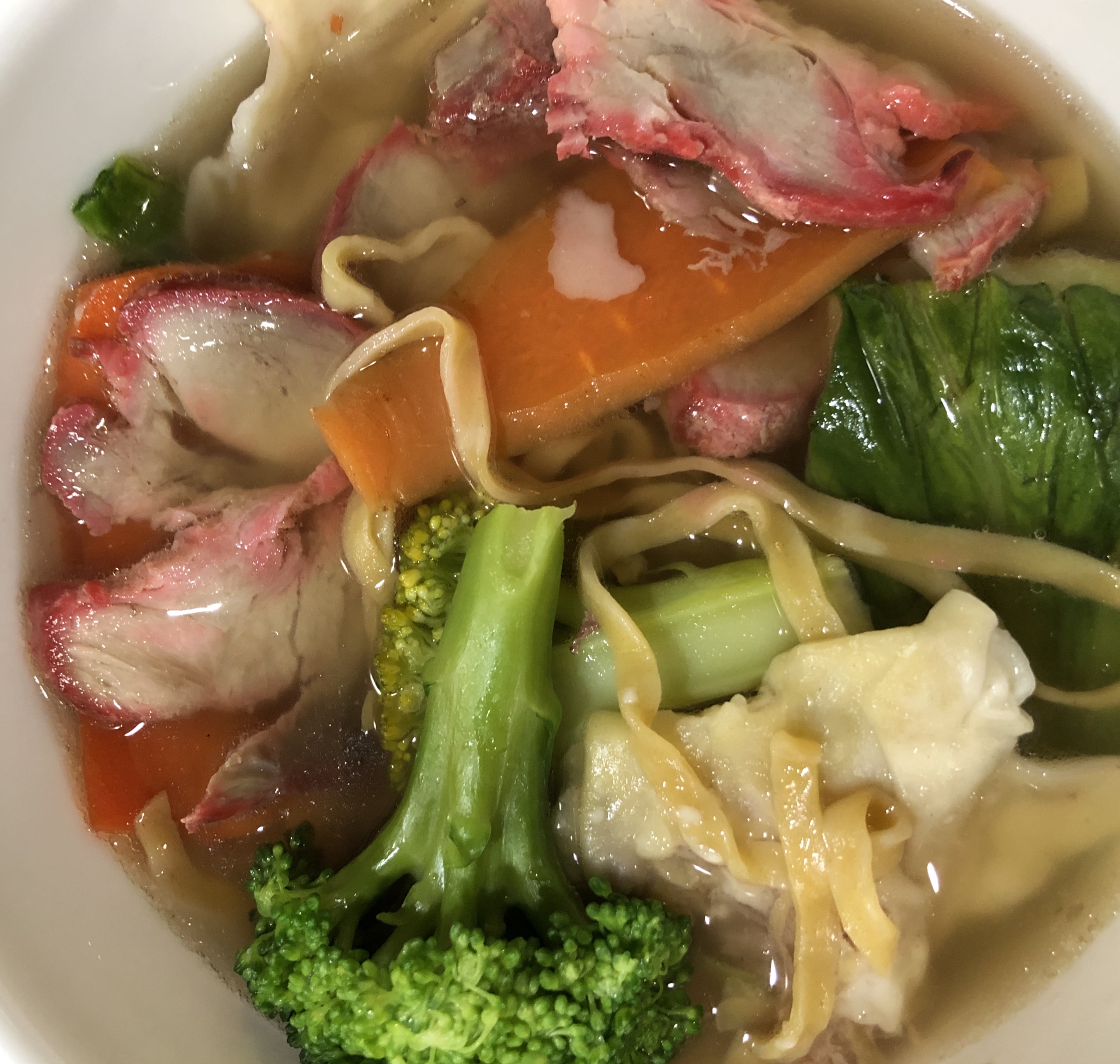 Order 125. Combination Wonton Soup food online from Yummy Pho store, Oceanside on bringmethat.com