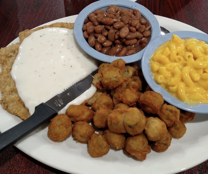 Order Country Fried Steak Plate food online from Fernando's store, Chattanooga on bringmethat.com