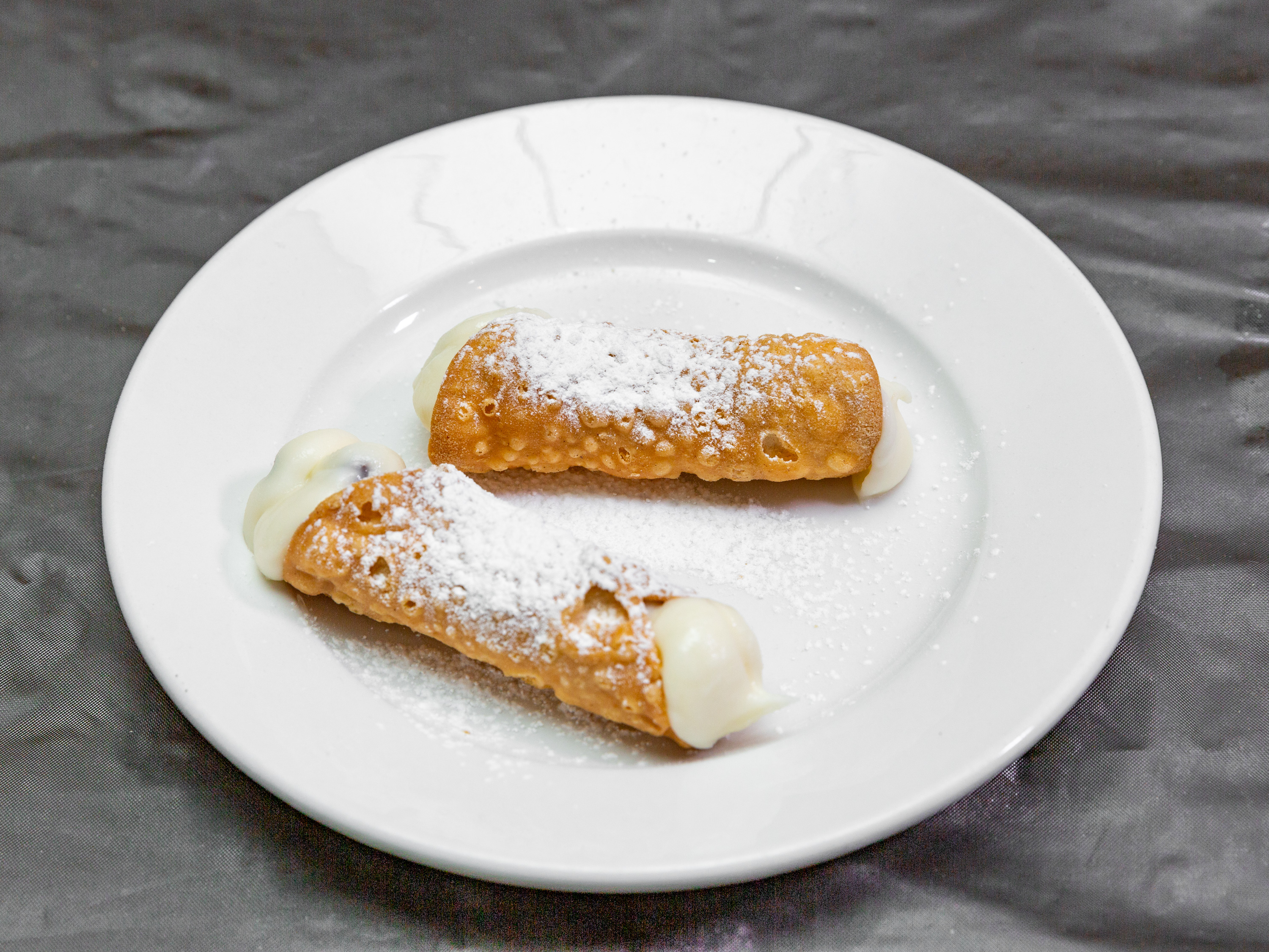 Order Cannoli food online from Anna's Brick Oven Pizza store, Bethlehem on bringmethat.com