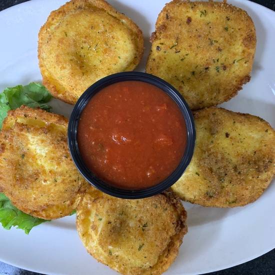 Order Fried Cheese Ravioli food online from Pizzazz On The Circle store, University Heights on bringmethat.com