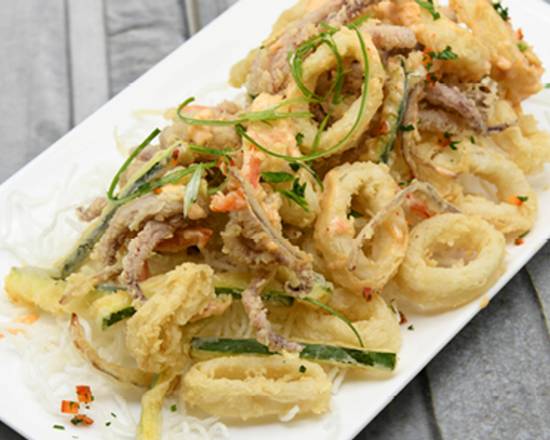 Order Calamari food online from Chart House store, Golden on bringmethat.com