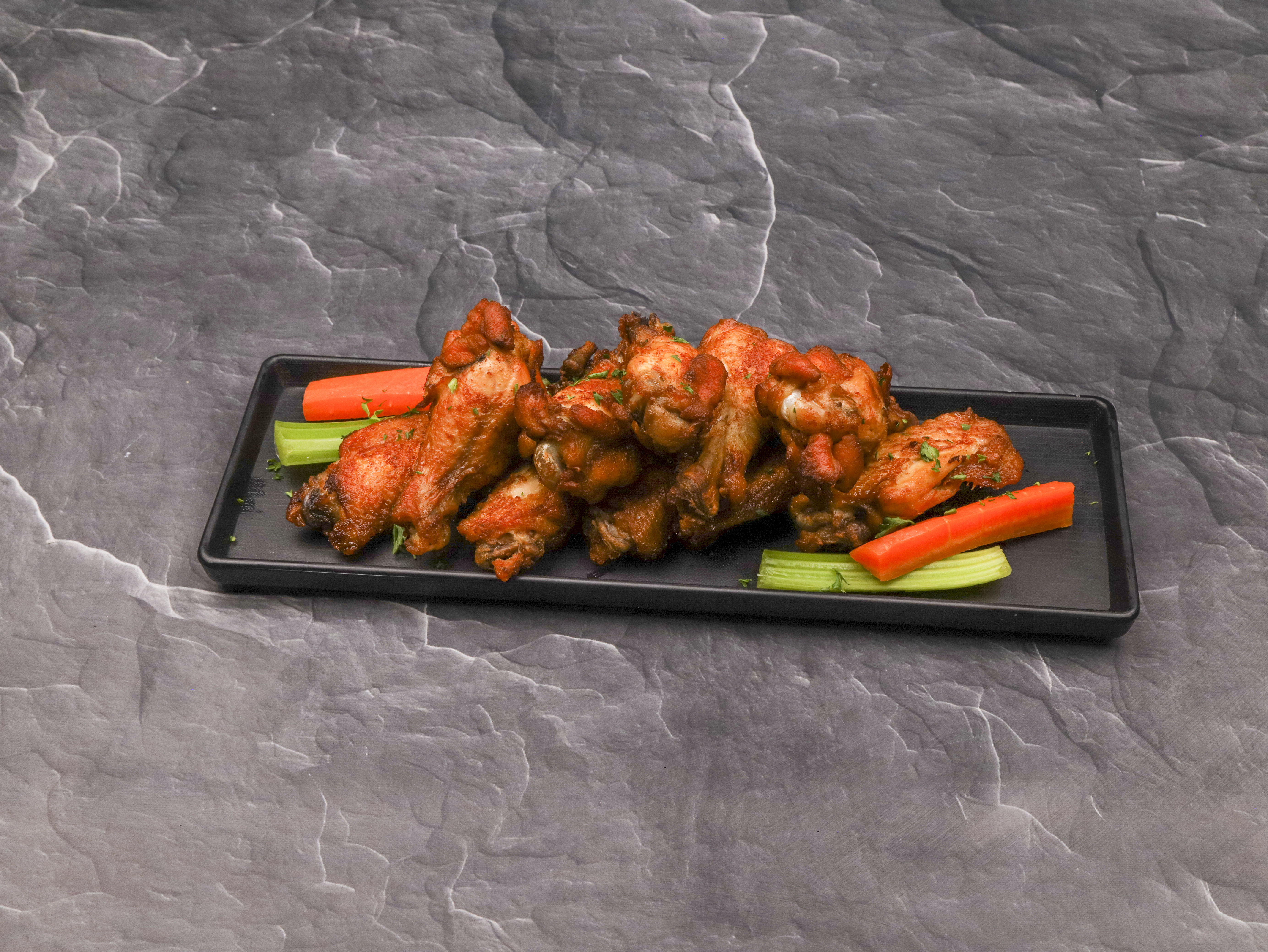 Order Chicken Wings food online from Barzinis Pizzeria store, Deerfield Beach on bringmethat.com