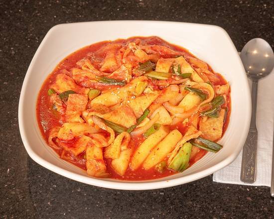 Order Duk Bok Ee / 떡볶이 food online from K-Grill&Tofu House store, San Bruno on bringmethat.com
