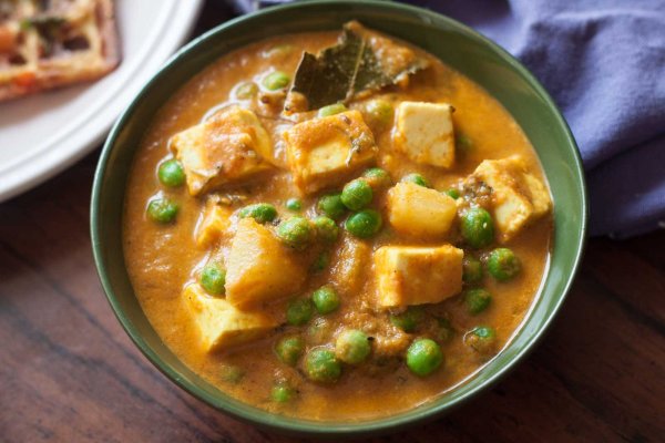 Order Aloo Matar food online from Passage To India store, Tempe on bringmethat.com