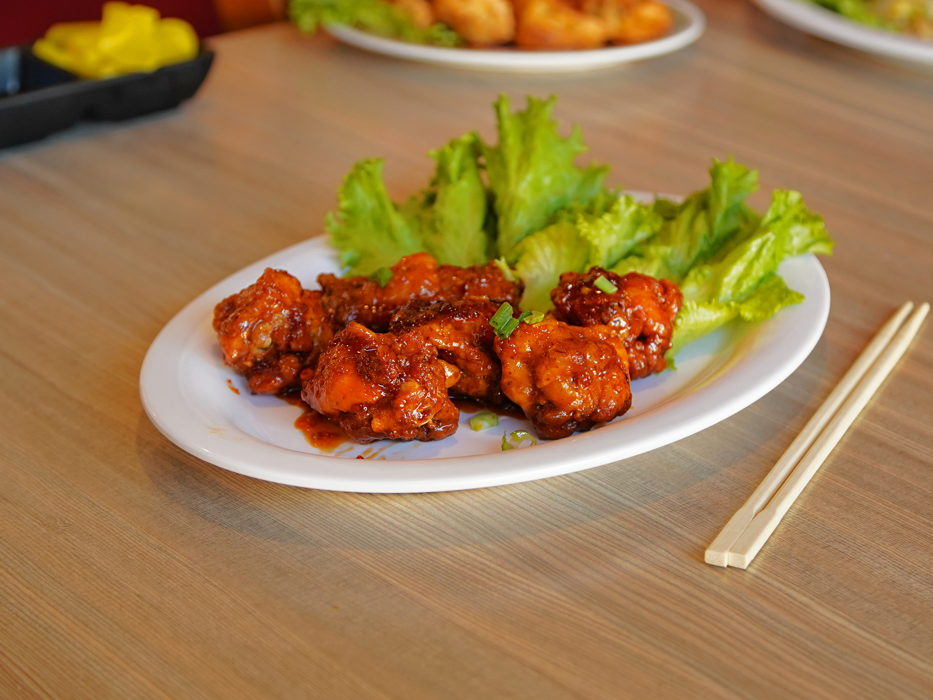 Order M7. Peking Chicken Wing food online from Hung Rae Gak store, Los Angeles on bringmethat.com