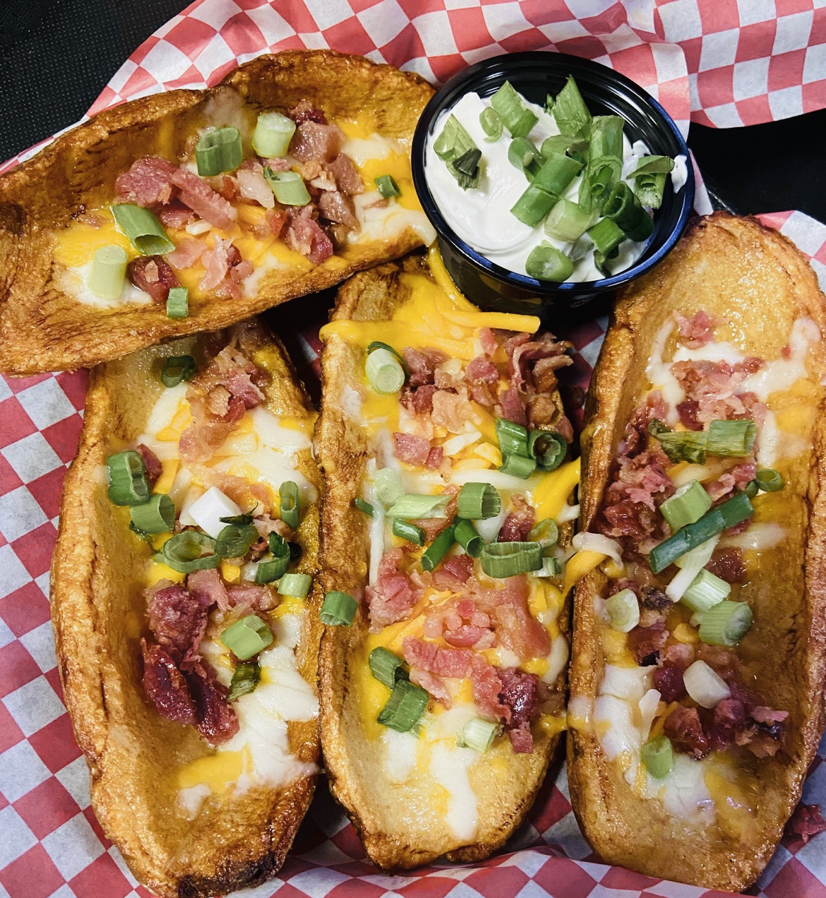 Order Potato Skins food online from Billie Burgers And Beers store, Lebanon on bringmethat.com
