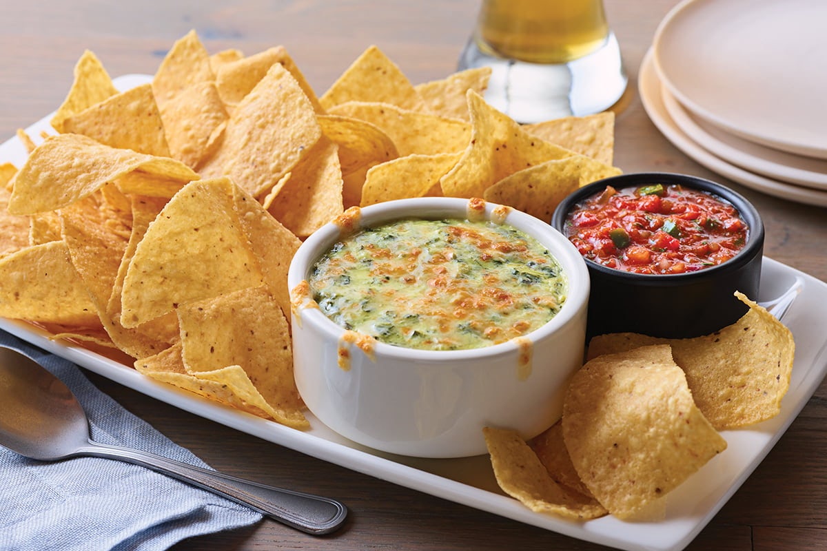 Order Spinach & Artichoke Dip food online from Applebee's store, Lima on bringmethat.com