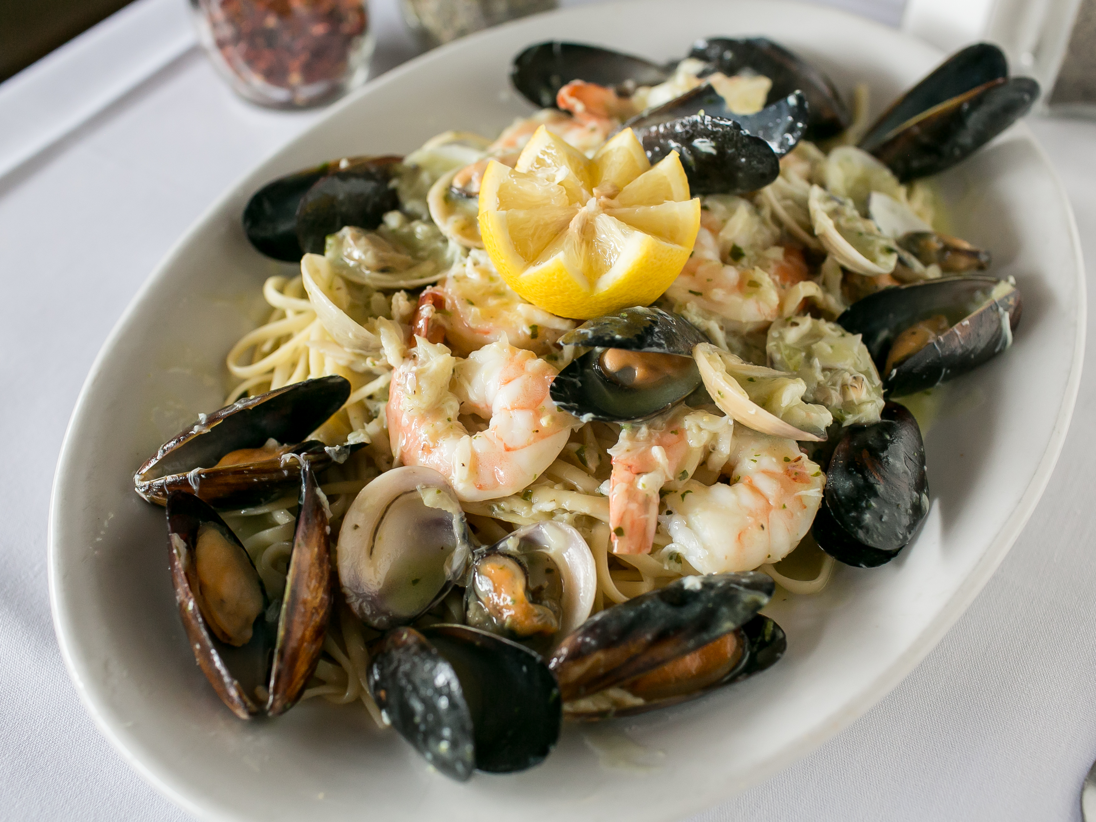 Order Seafood Pescatore food online from Roma Pizza and Pasta store, West Berlin on bringmethat.com