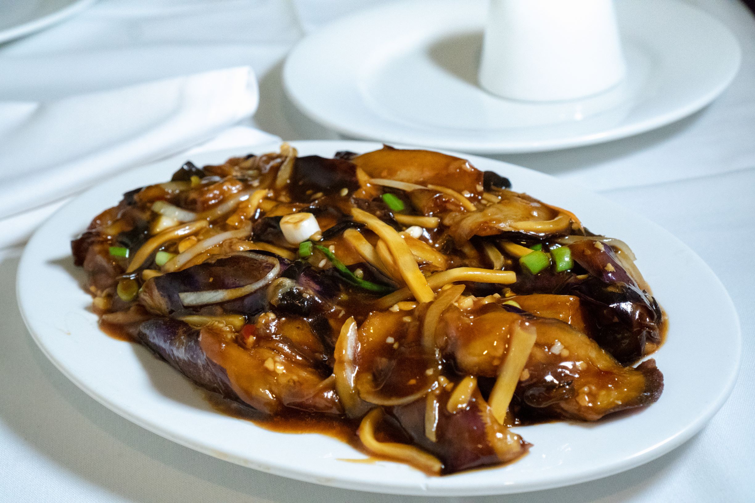 Order 71. Eggplant with Garlic Sauce food online from SzeChwan Inn Chinese Restaurant store, Canoga Park on bringmethat.com