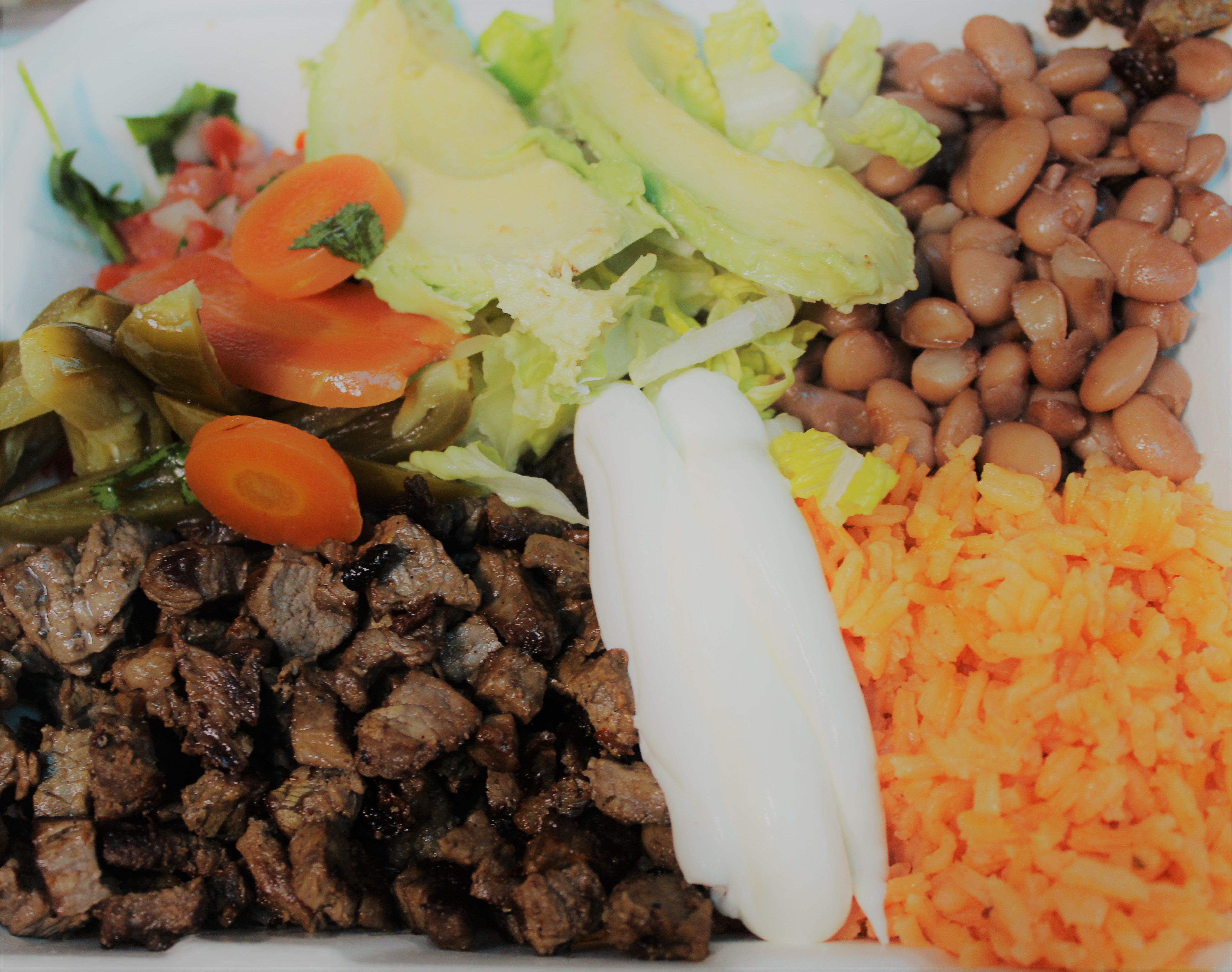 Order Plato Mexicano food online from El Alambre store, San Francisco on bringmethat.com