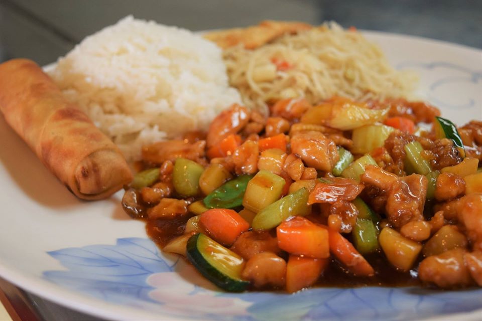 Order #603. Cashew Nut Chicken food online from Ying Cafe store, Watauga on bringmethat.com