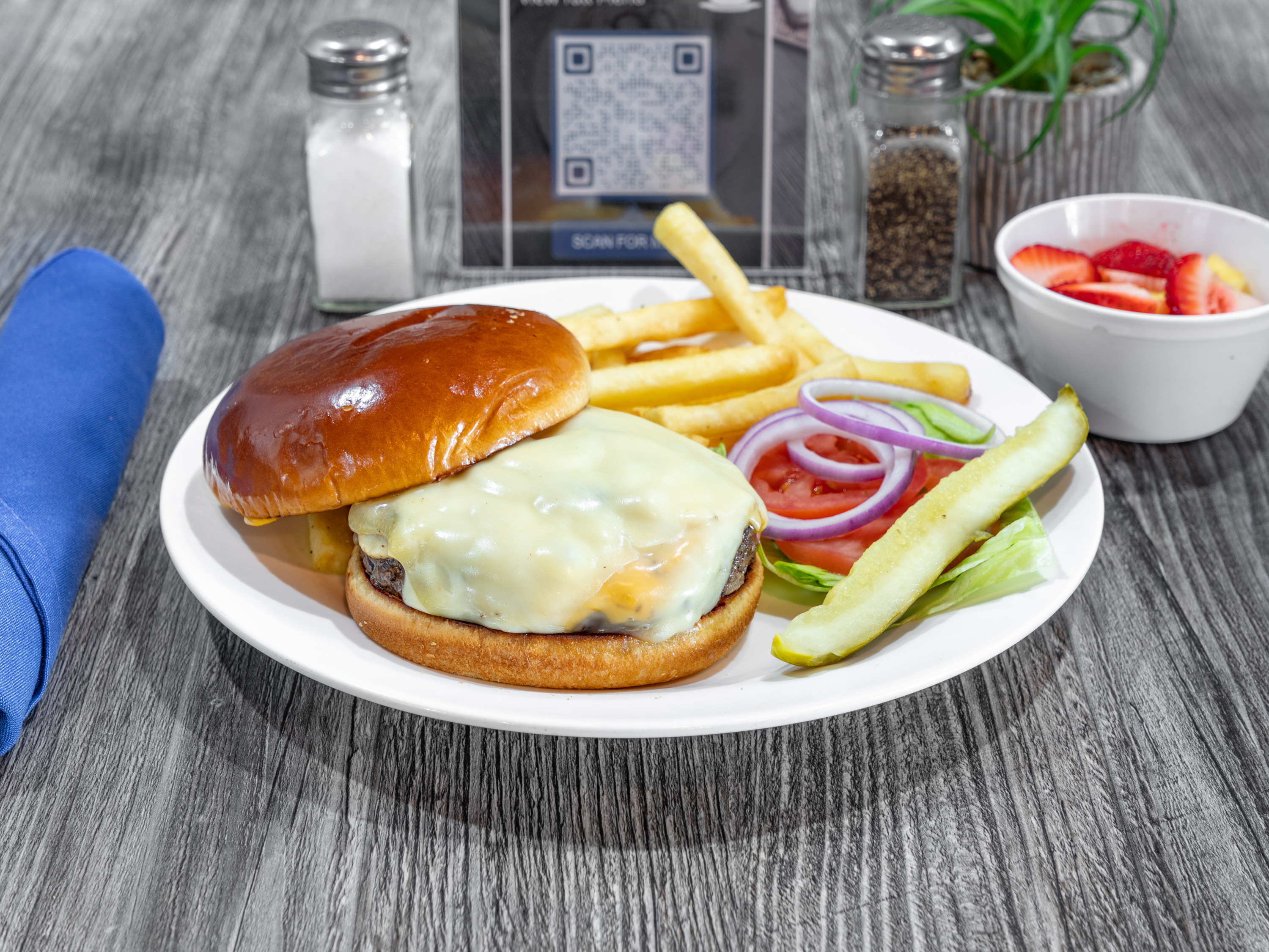 Order Mushroom Swiss Burger Lunch food online from Mimi's Star Cafè store, Dallas on bringmethat.com