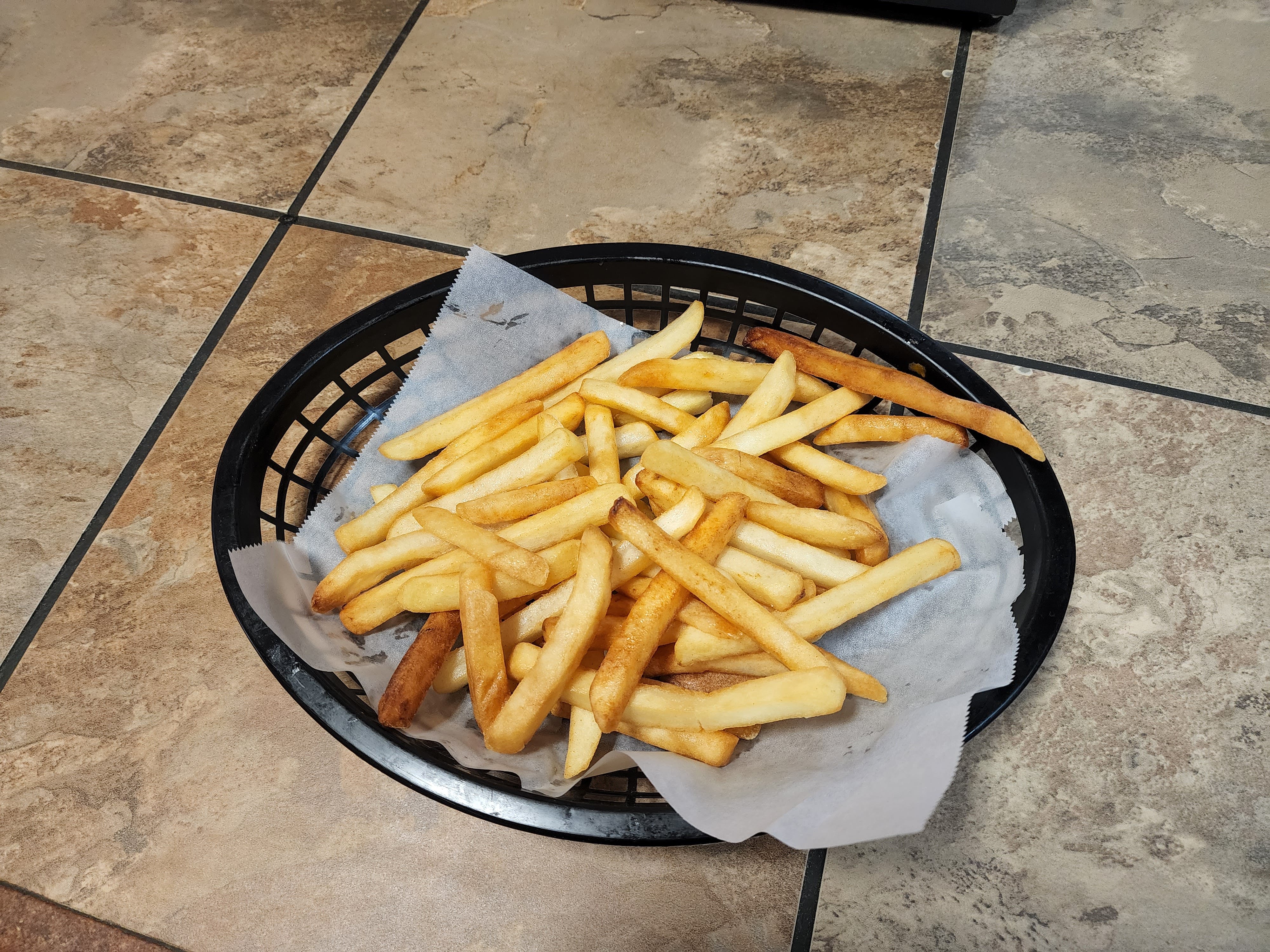 Order French Fries - Appetizer food online from Roma Pizza store, Hellertown on bringmethat.com