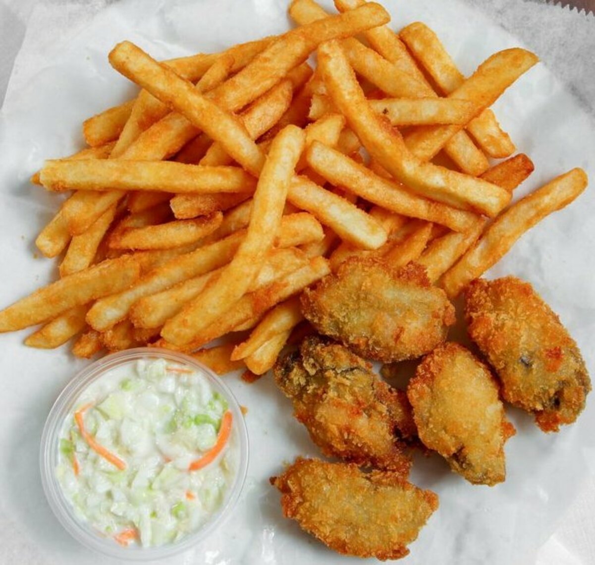 Order 10PC OYSTERS. food online from Hook's Catch Seafood And Wings store, Baton Rouge on bringmethat.com