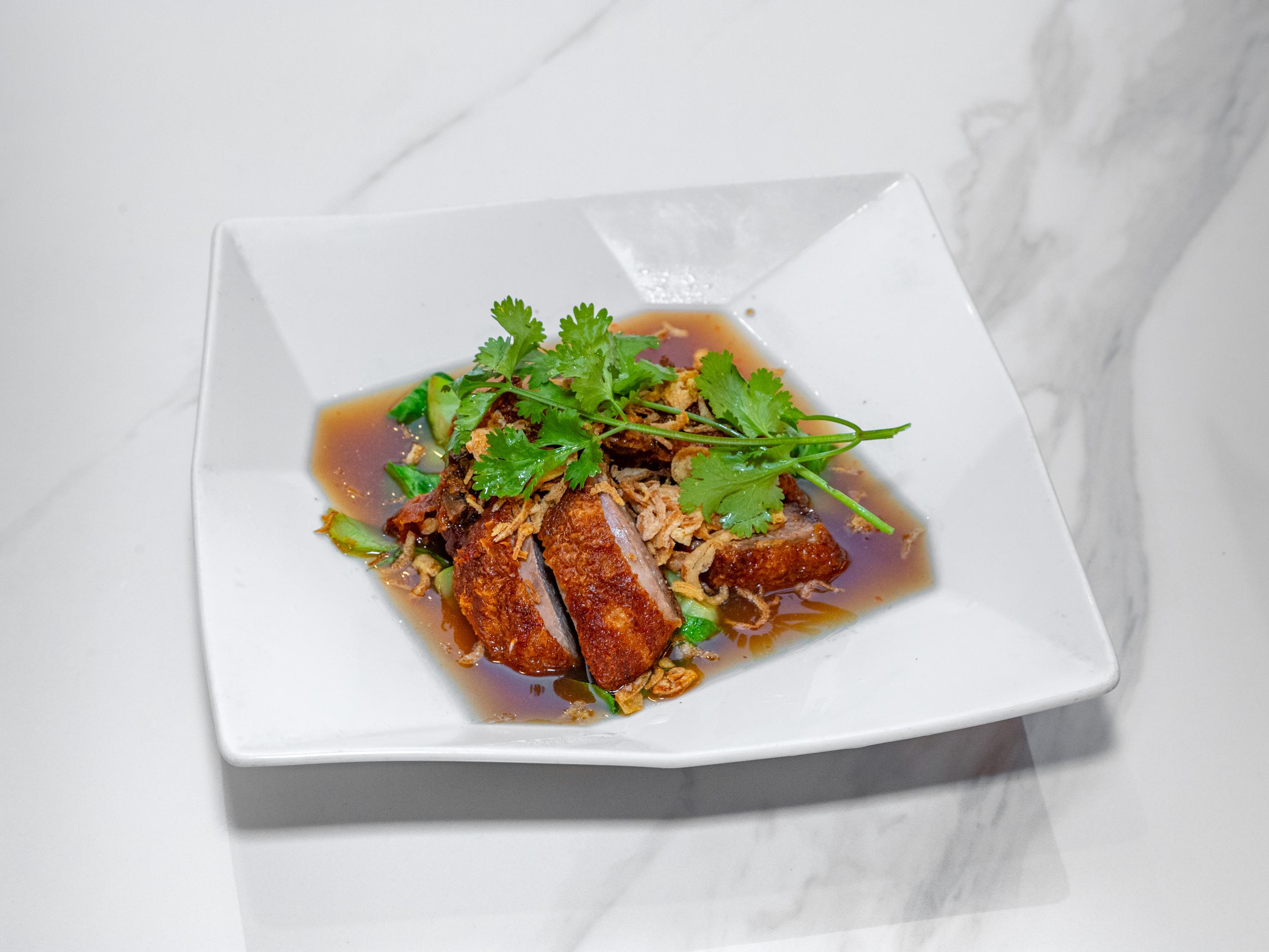Order Tamarind Duck food online from Siwa Thai Restaurant store, Woodbridge on bringmethat.com