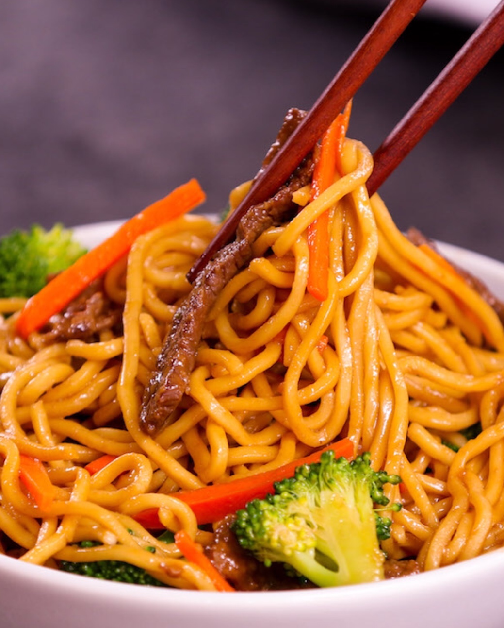 Order Lo Mein food online from Yummy Asian Bistro store, Fox River Grove on bringmethat.com