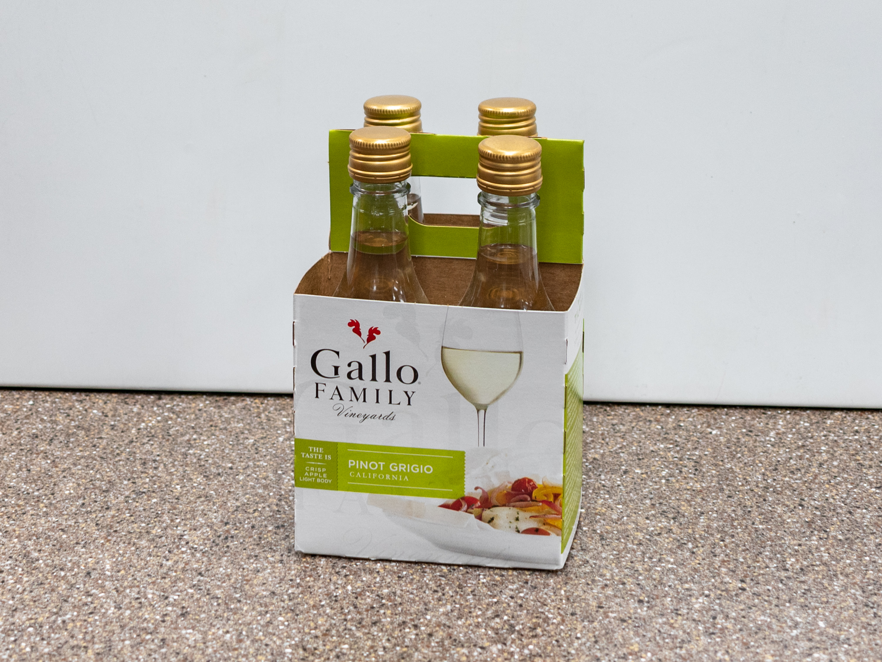 Order Gallo Family Vineyards Pinot Grigio food online from Kangaroo Food Mart store, Cathedral City on bringmethat.com