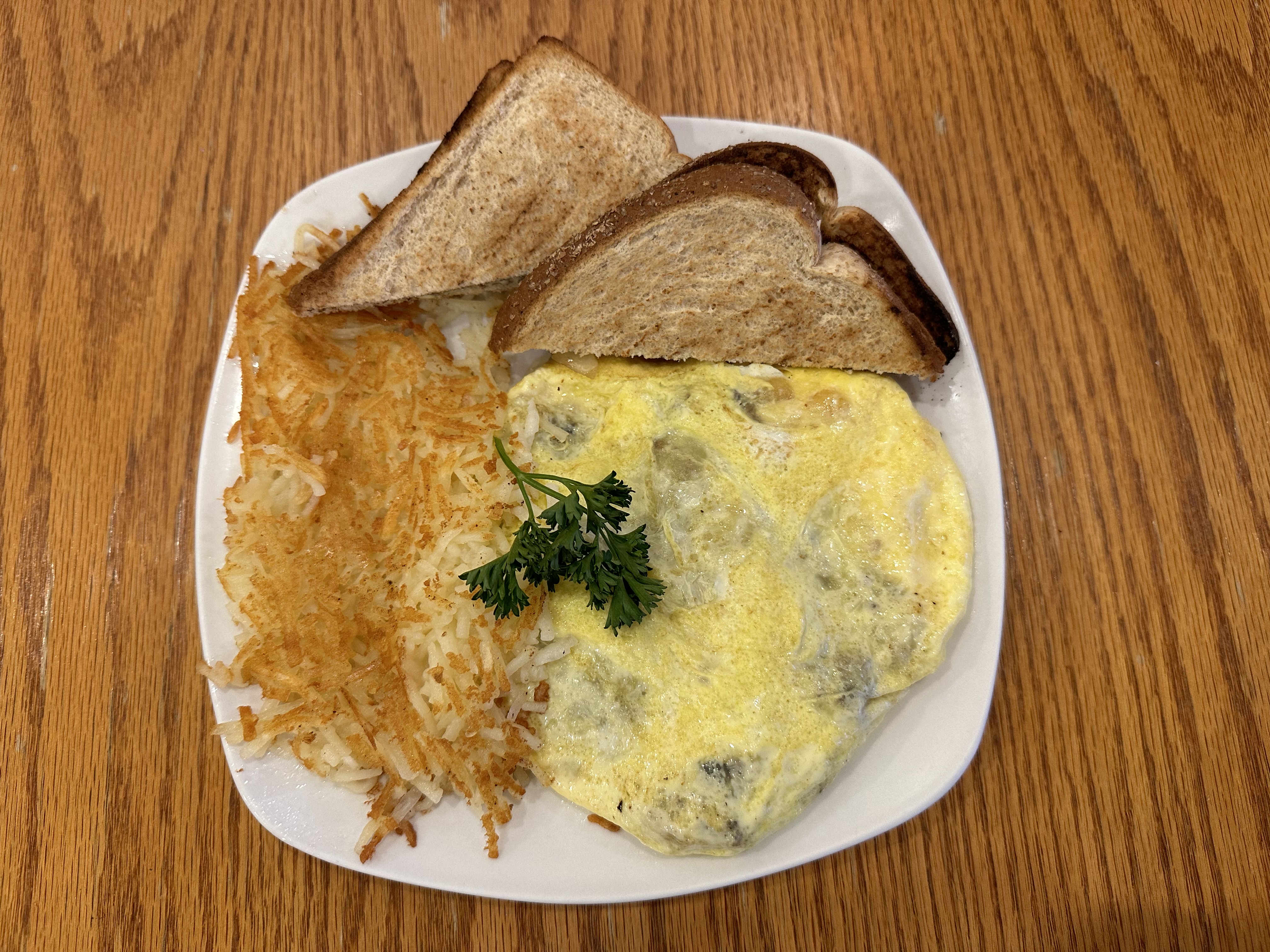 Order Roast Beef Omelette food online from Grand Day Cafe store, Columbus on bringmethat.com