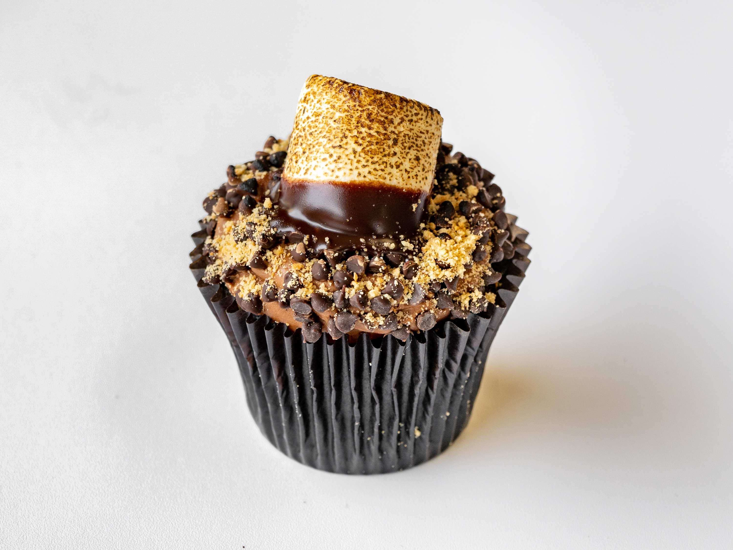 Order S'mores Classic Cupcake food online from Yummy Cupcakes store, Encinitas on bringmethat.com