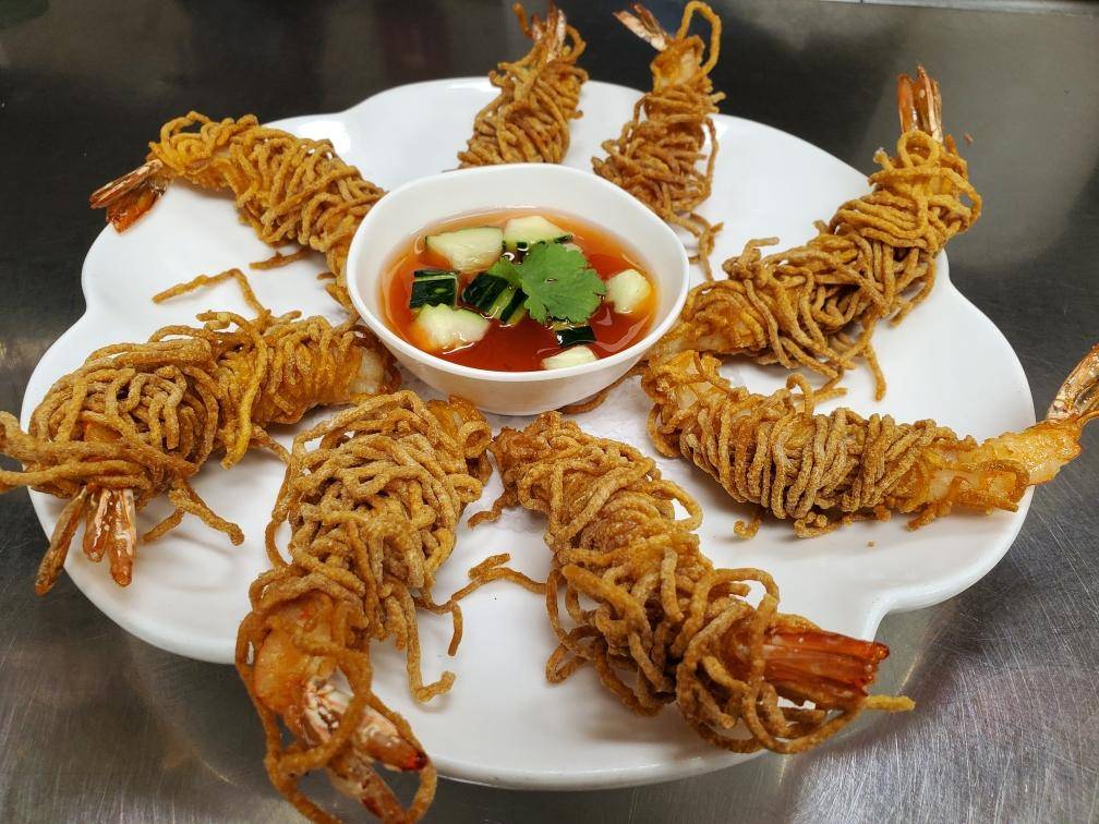 Order AP12. Shrimp in a Blanket  food online from Mom Can Cook Thai Kitchen store, Santa Clarita on bringmethat.com