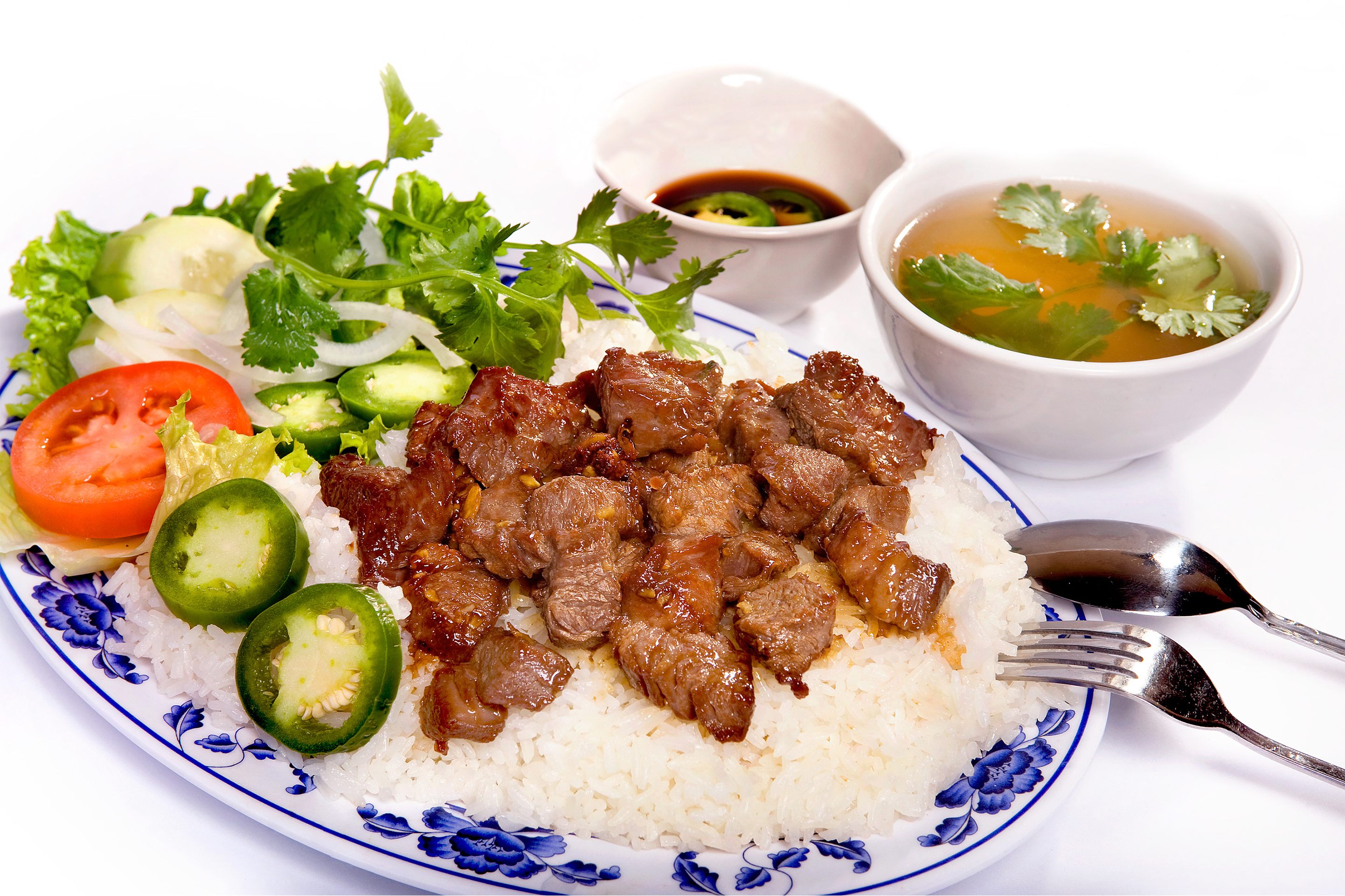 Order 43. Cơm Bò Lúc Lắc /  Shaken Beef Filet Mignon food online from Pho Huong store, San Jose on bringmethat.com