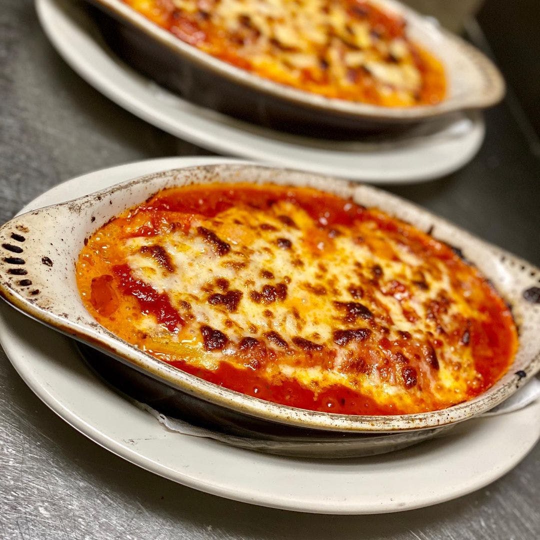 Order Lasagna Dinner - Pasta food online from Mia's Pizzeria & Restaurant store, Plainview on bringmethat.com