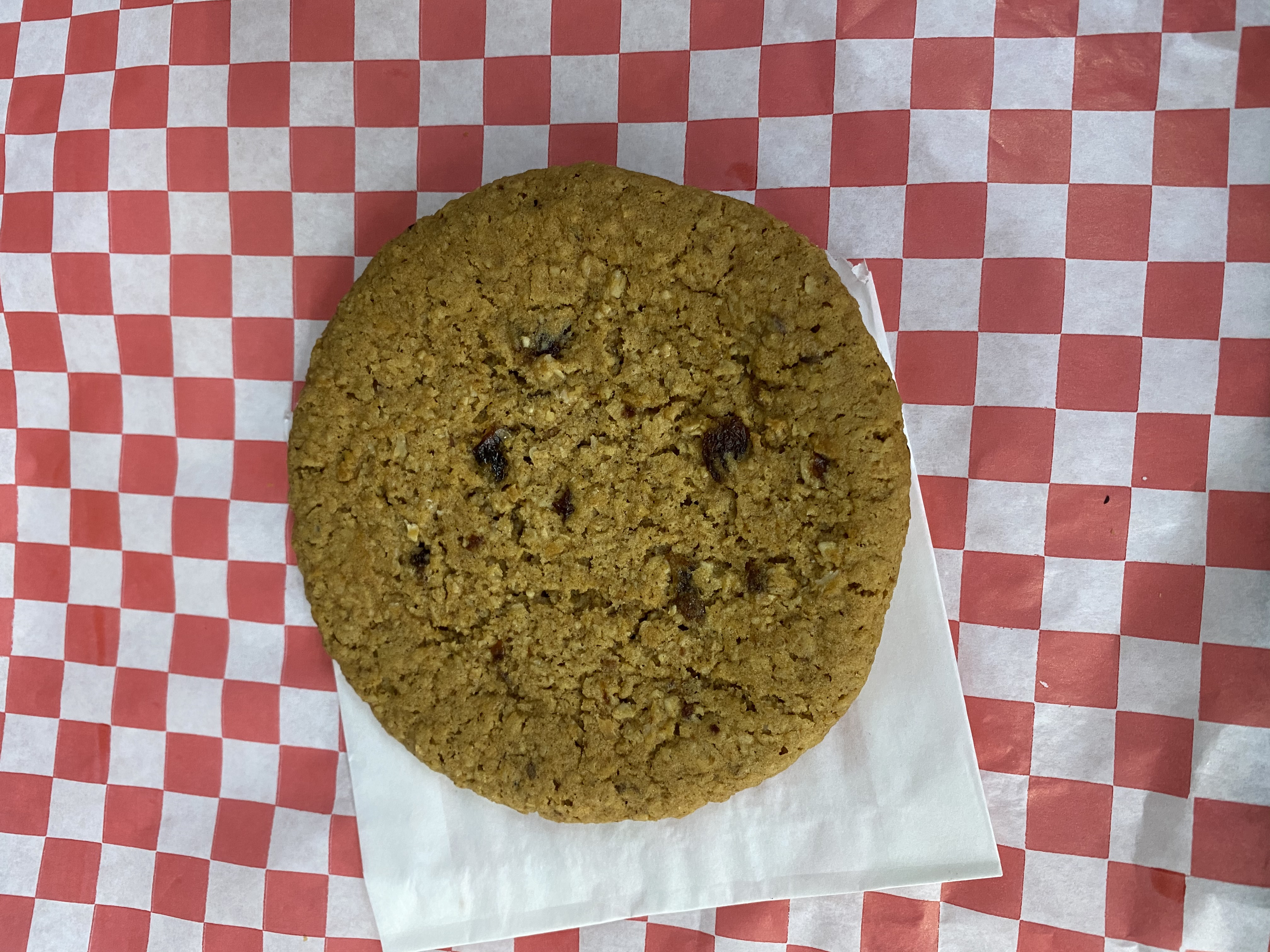 Order Large 4 oz. Oatmeal Raisin Cookie food online from La Flor Bbq store, Bakersfield on bringmethat.com
