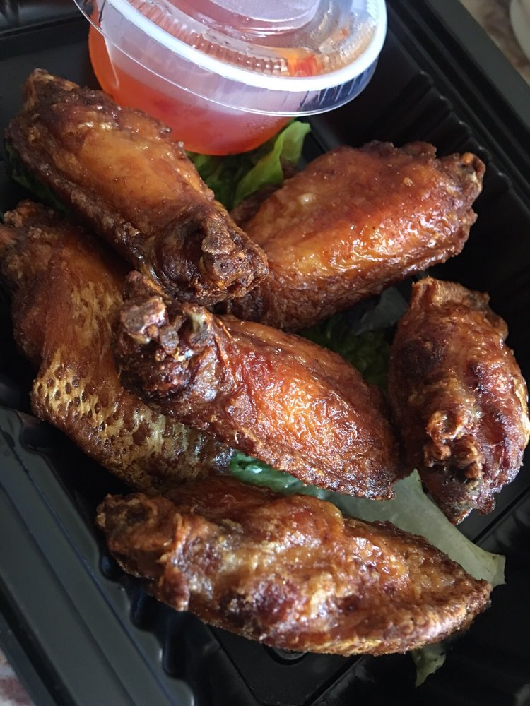 Order 4. Deep Fried Chicken Wings food online from Pho store, San Francisco on bringmethat.com
