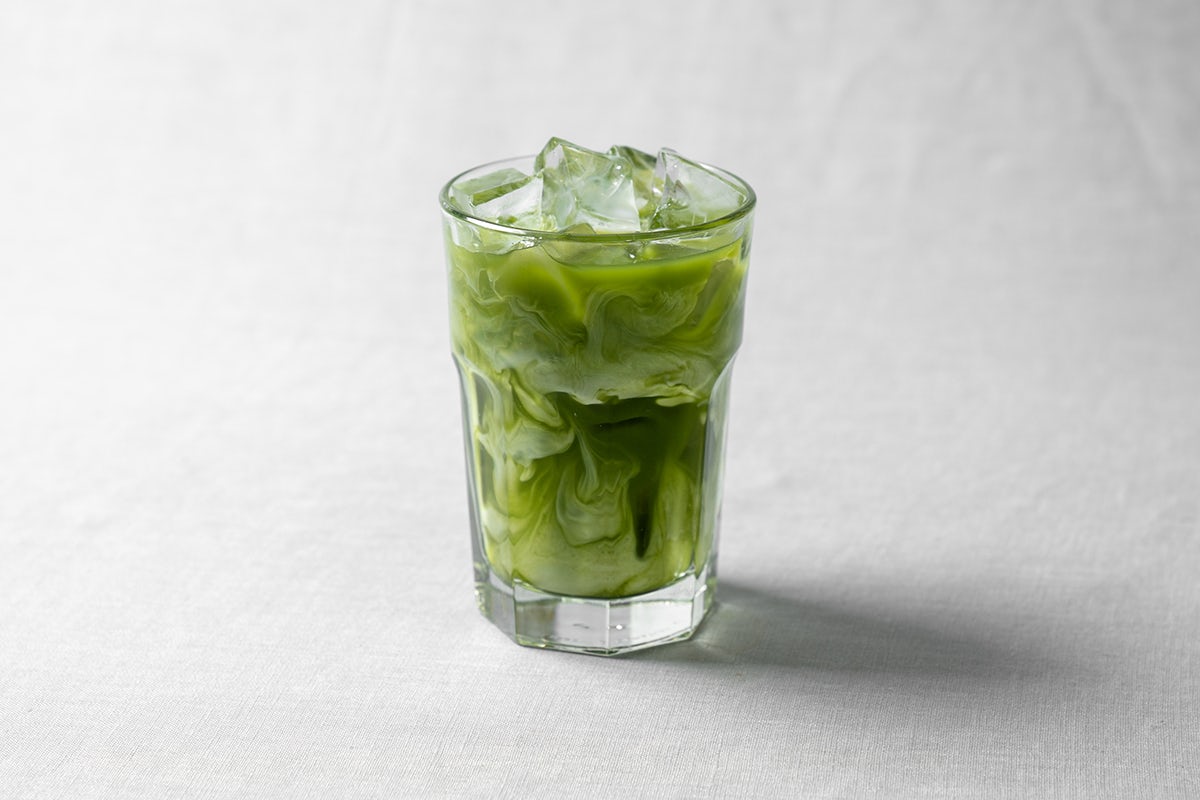 Order Iced Matcha Latte food online from Le Pain Quotidien store, Studio City on bringmethat.com