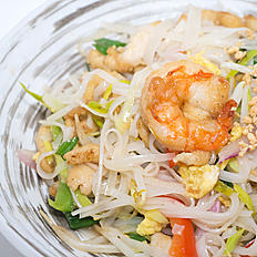 Order Soft Pad Thai 正宗泰面 R food online from Jin's Fine Asian Cuisine store, Brookline on bringmethat.com