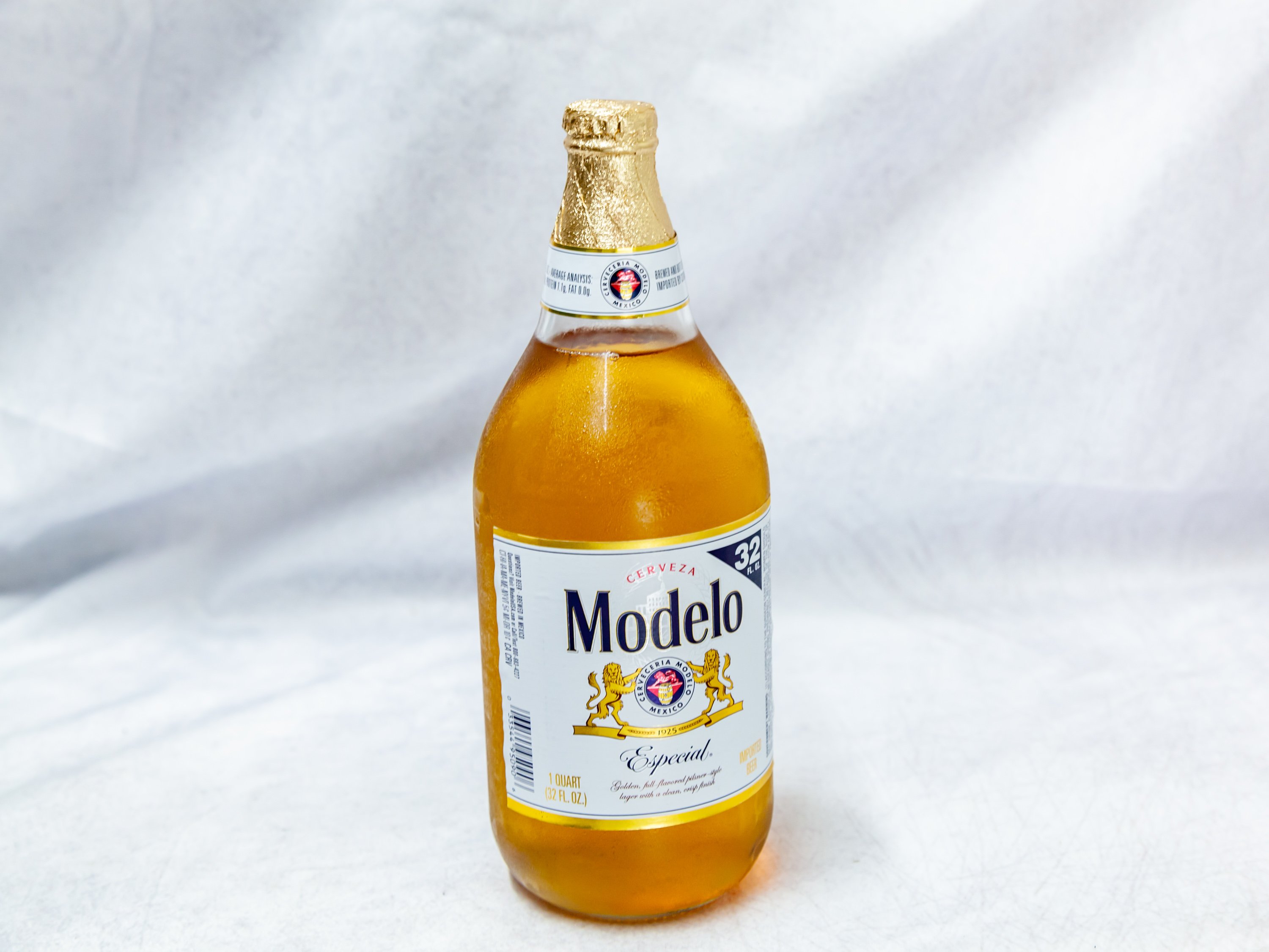 Order 32 oz  Bottle Modelo Extra Especial food online from Gallaghers Drive-In Liquor store, Oakland on bringmethat.com