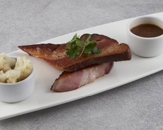 Order Thick-Cut Nueske's Bacon food online from Huntting Inn store, East Hampton on bringmethat.com