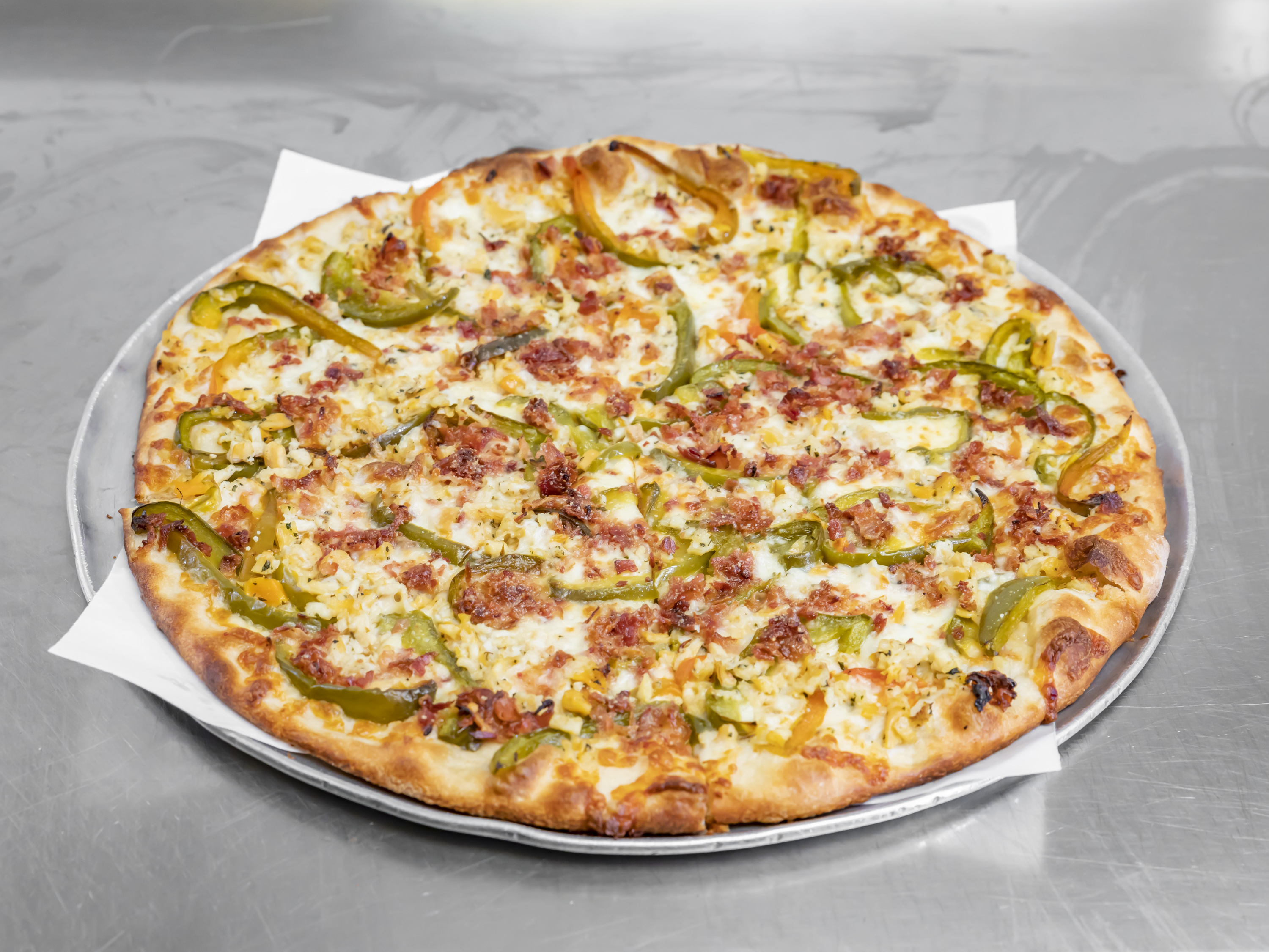 Order The Clams Casino Pizza food online from Amore' Apizza store, Wallingford on bringmethat.com