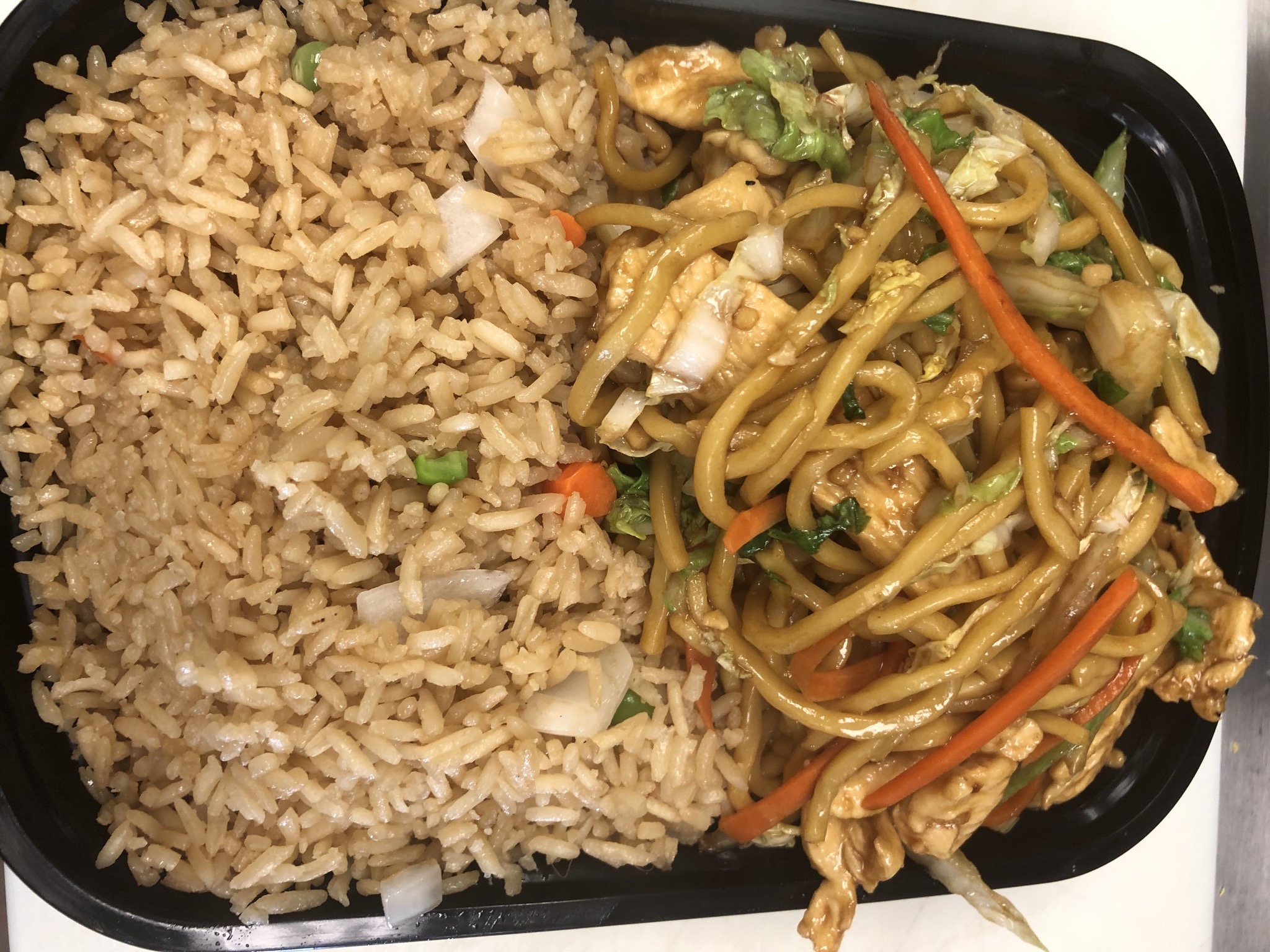 Order D2. Chicken Lo Mein Combo 鸡捞面 food online from JJ China store, Morrisville on bringmethat.com
