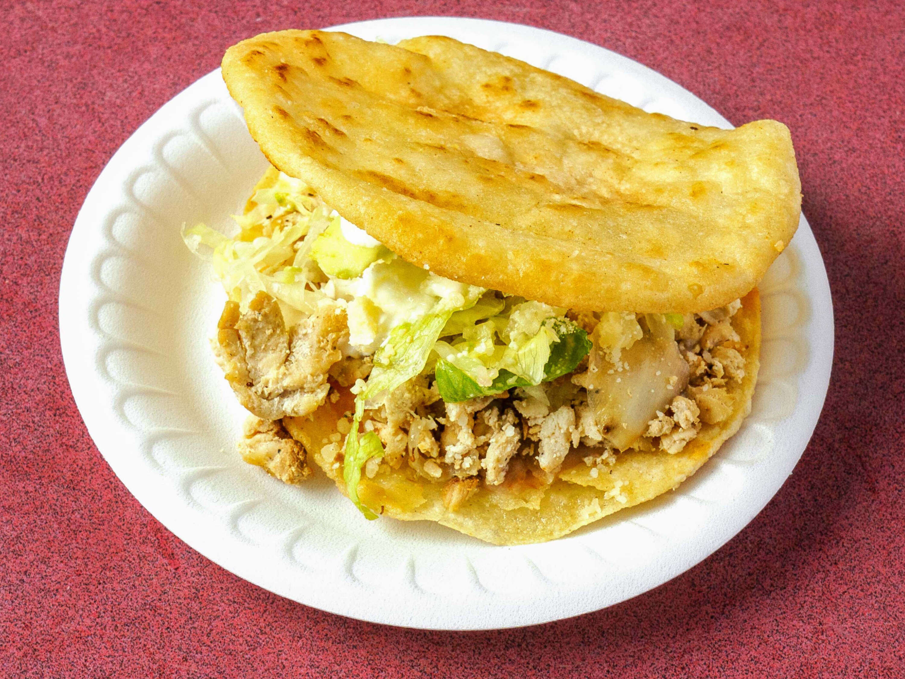 Order Gordita Plate food online from Taqueria Diana store, Garland on bringmethat.com