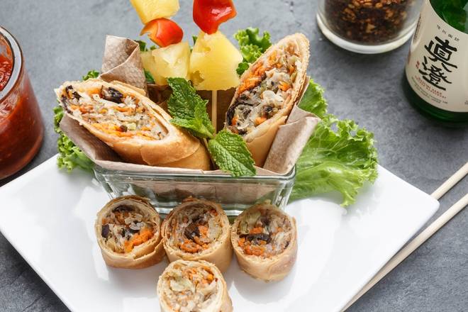 Order Veggie Rolls food online from Sukhothai store, New Orleans on bringmethat.com