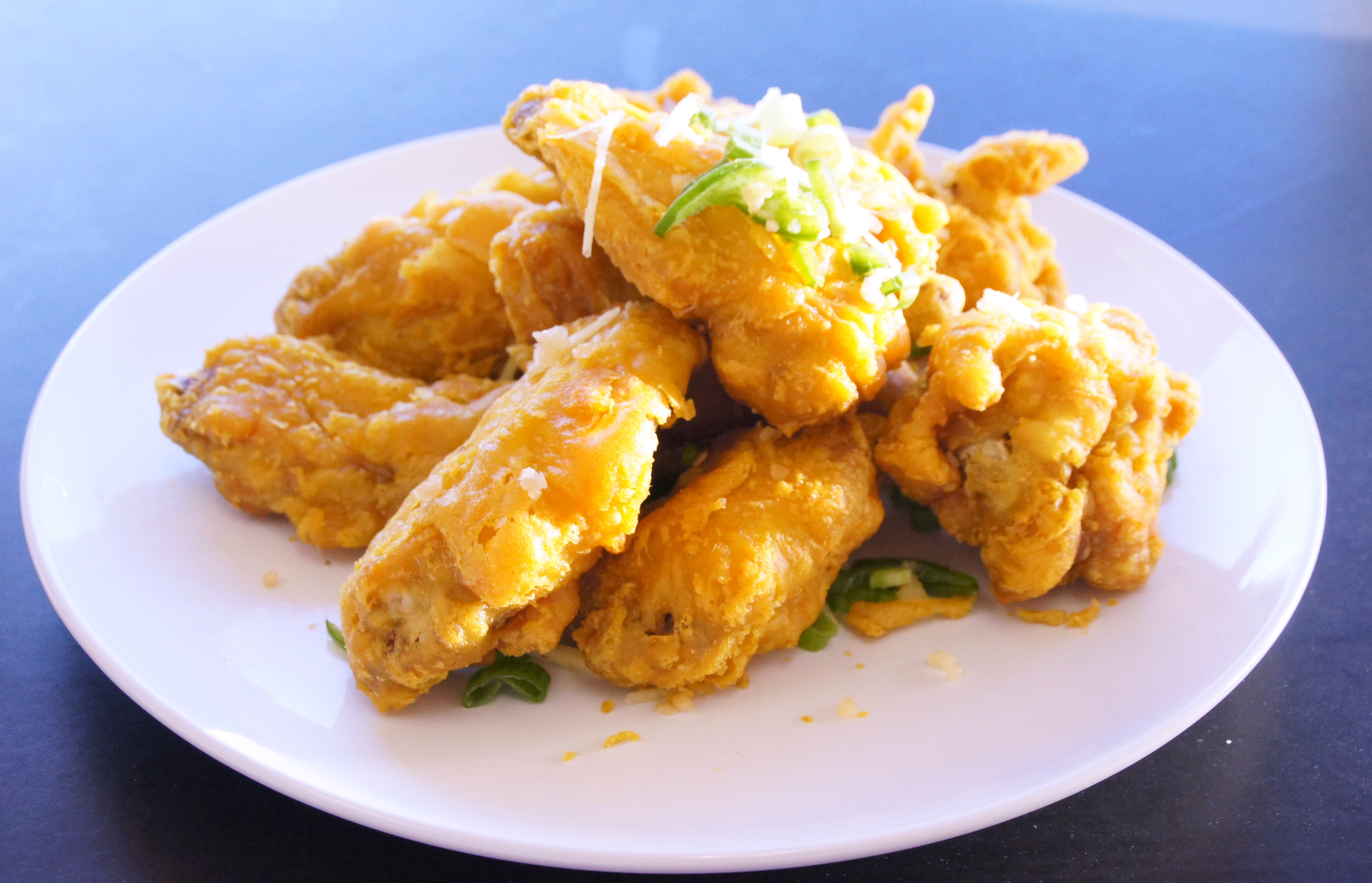 Order 6B. Fried Chicken Wings food online from Chef Ming store, Beverly Hills on bringmethat.com