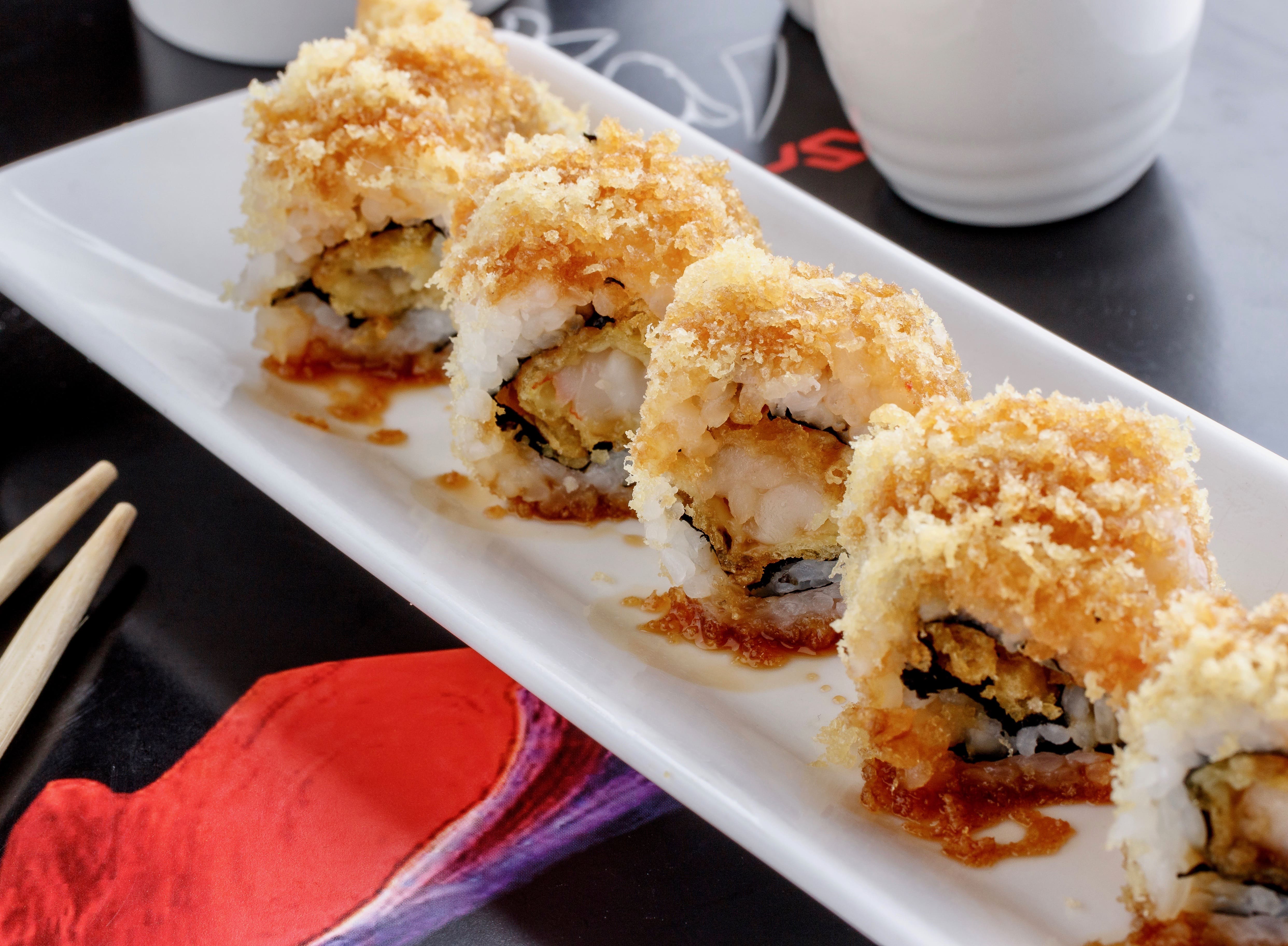 Order Crunchy Shrimp Cut Roll food online from Koi Japanese Sushi Bar & Lounge store, Beaumont on bringmethat.com