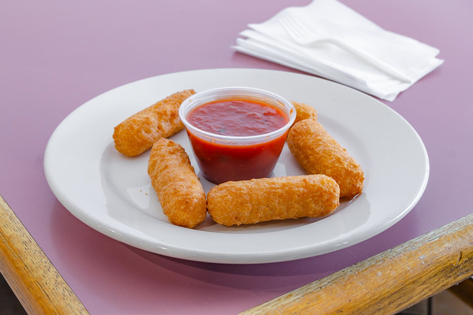 Order Mozzarella Sticks - 5 Pieces food online from Stelton Pizza store, Piscataway Township on bringmethat.com
