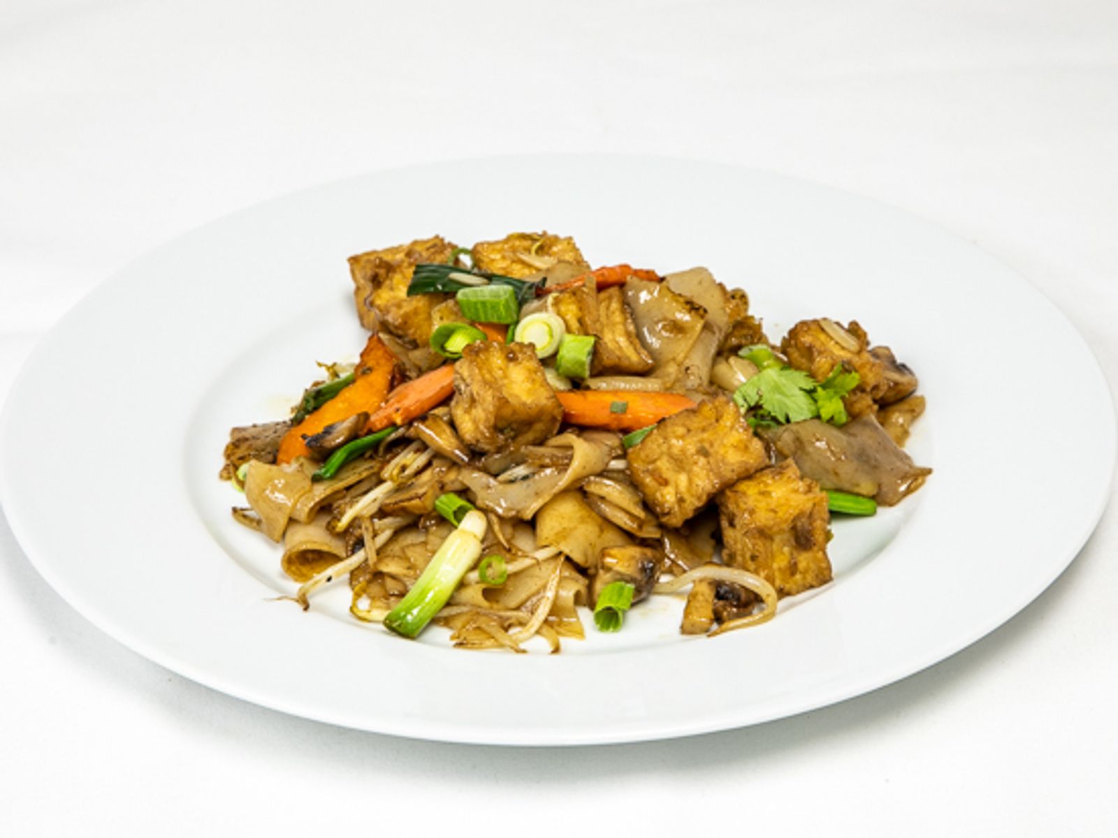 Order VEGAN MESSY NOODLES food online from Pinto Urban Thai Diner store, Richardson on bringmethat.com