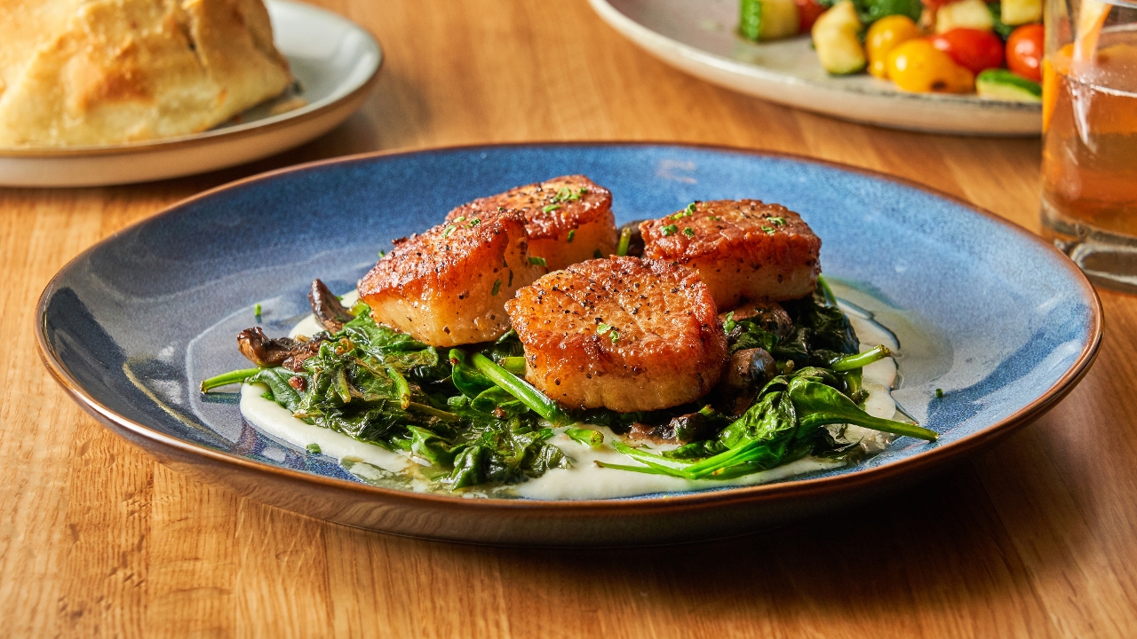 Order Seared Scallops food online from Zane's store, Hermosa Beach on bringmethat.com