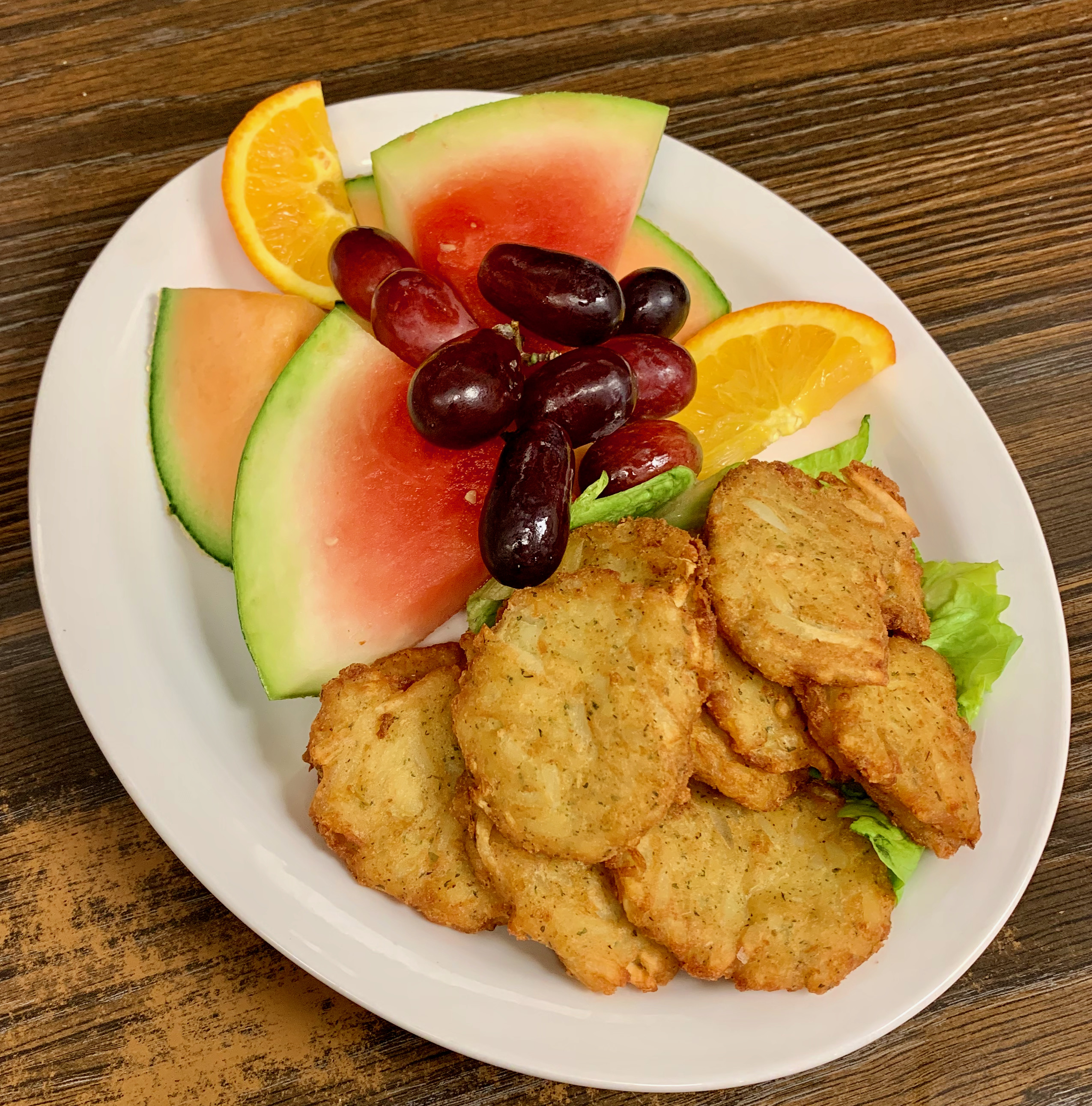 Order Potato Pancake and Fresh Fruit food online from Mom Restaurant store, Trenton on bringmethat.com