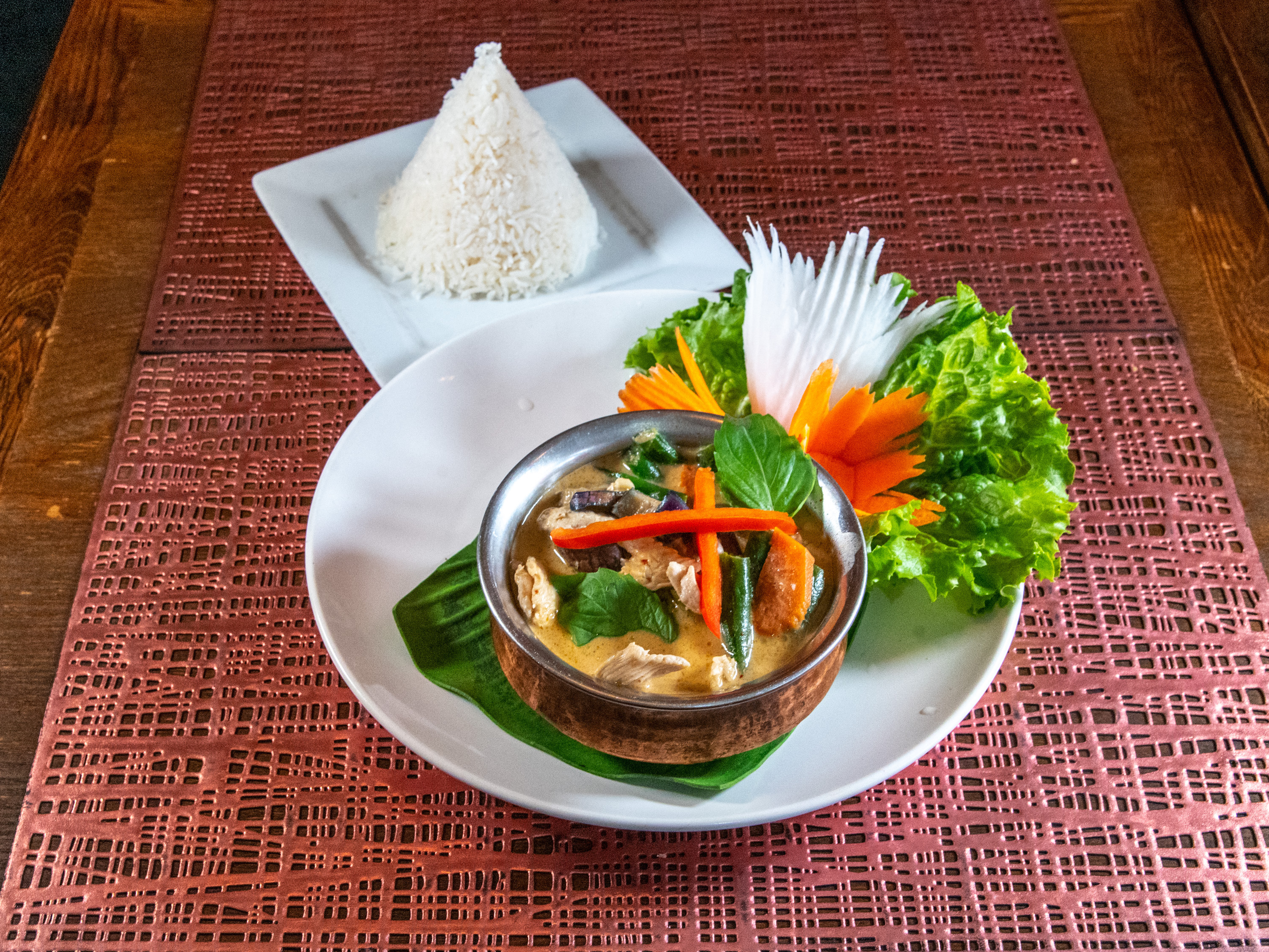 Order Red Curry food online from Papathai Harlem store, New York on bringmethat.com