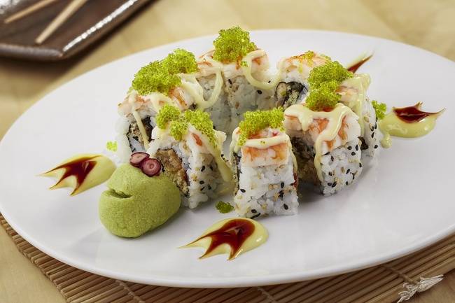 Order Green Turtle Roll food online from Yellowtail Sushi & Asian Kitchen store, Chicago on bringmethat.com